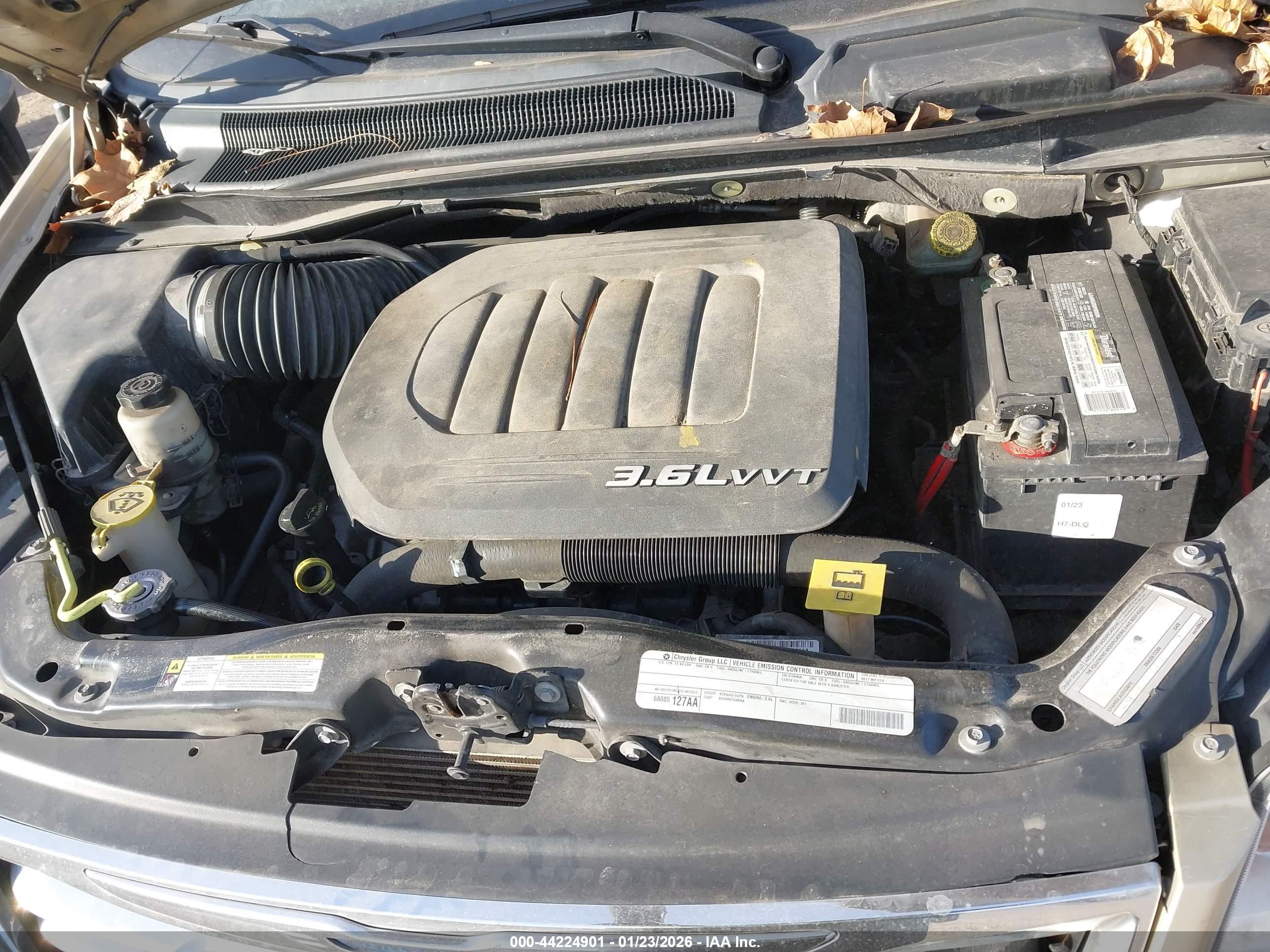 CHRYSLER TOWN image 10