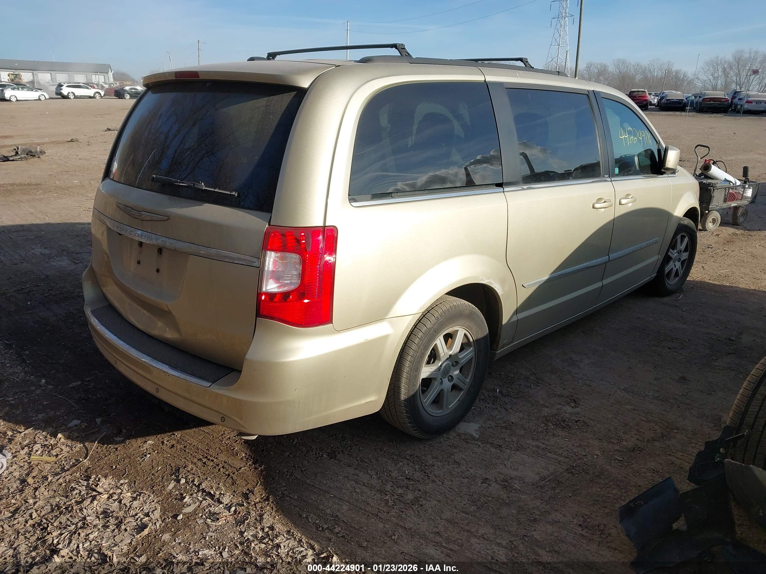 CHRYSLER TOWN image 4