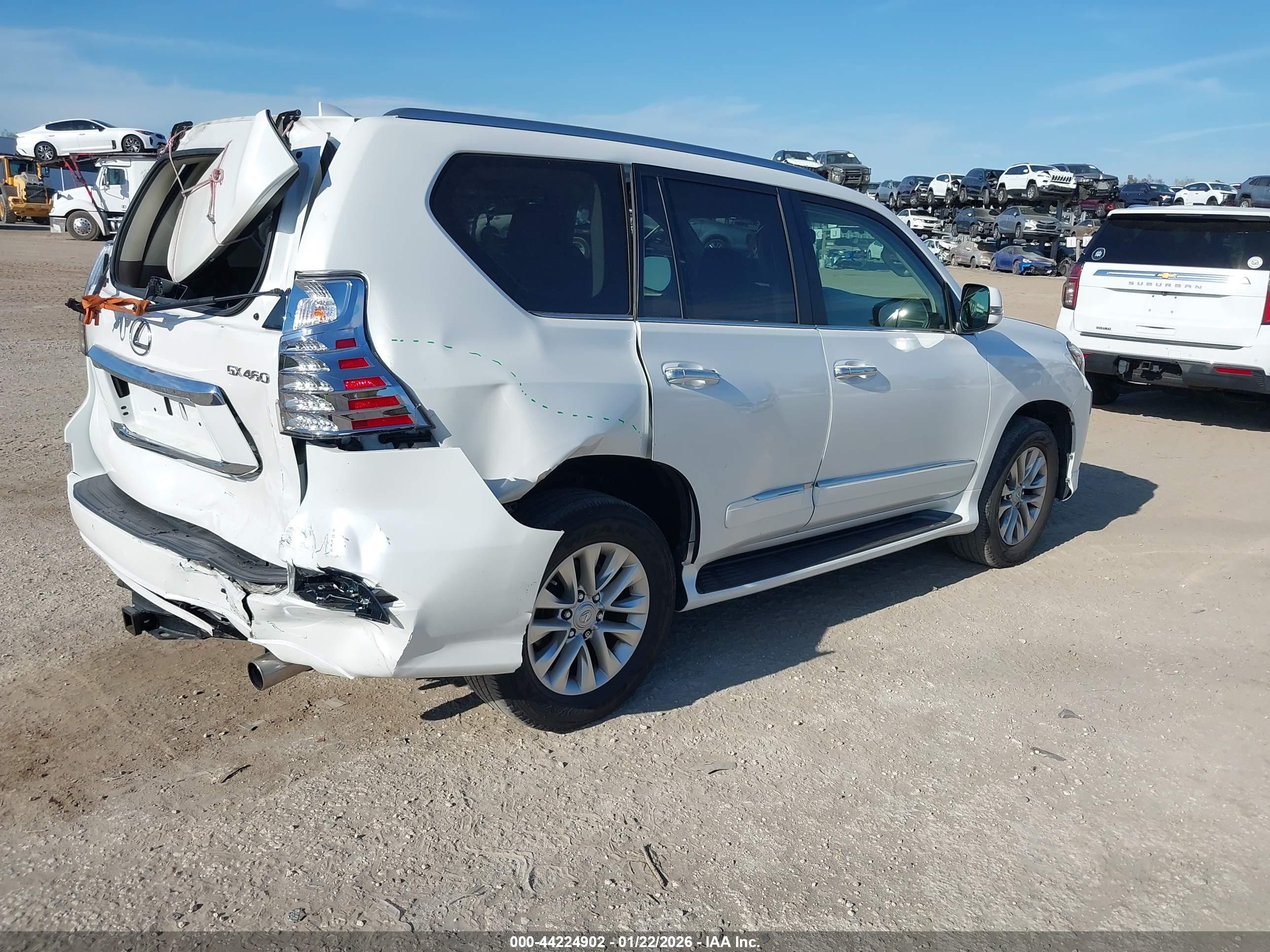 LEXUS GX image 4