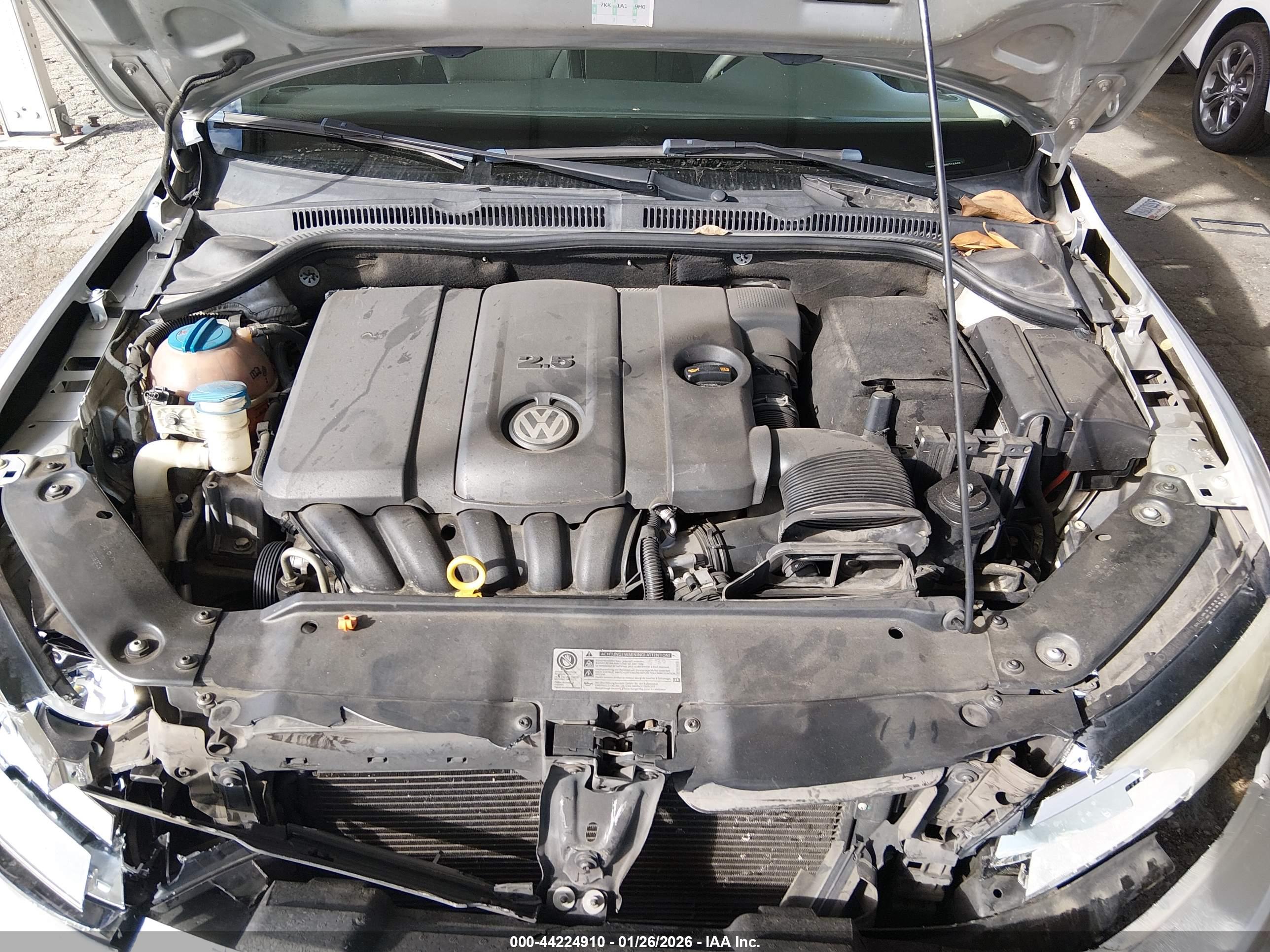 VOLKSWAGEN JETTA image 10