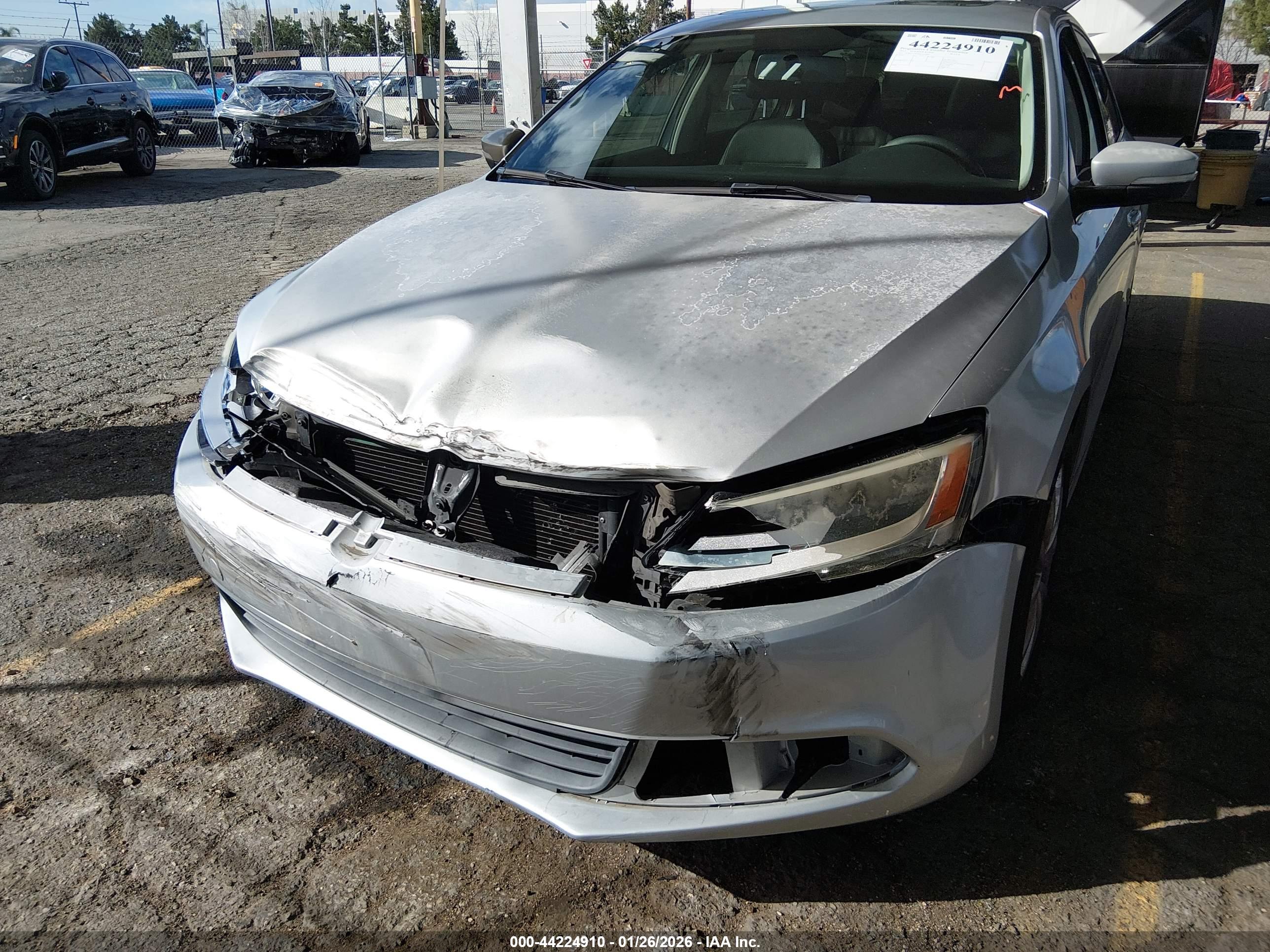 VOLKSWAGEN JETTA image 6