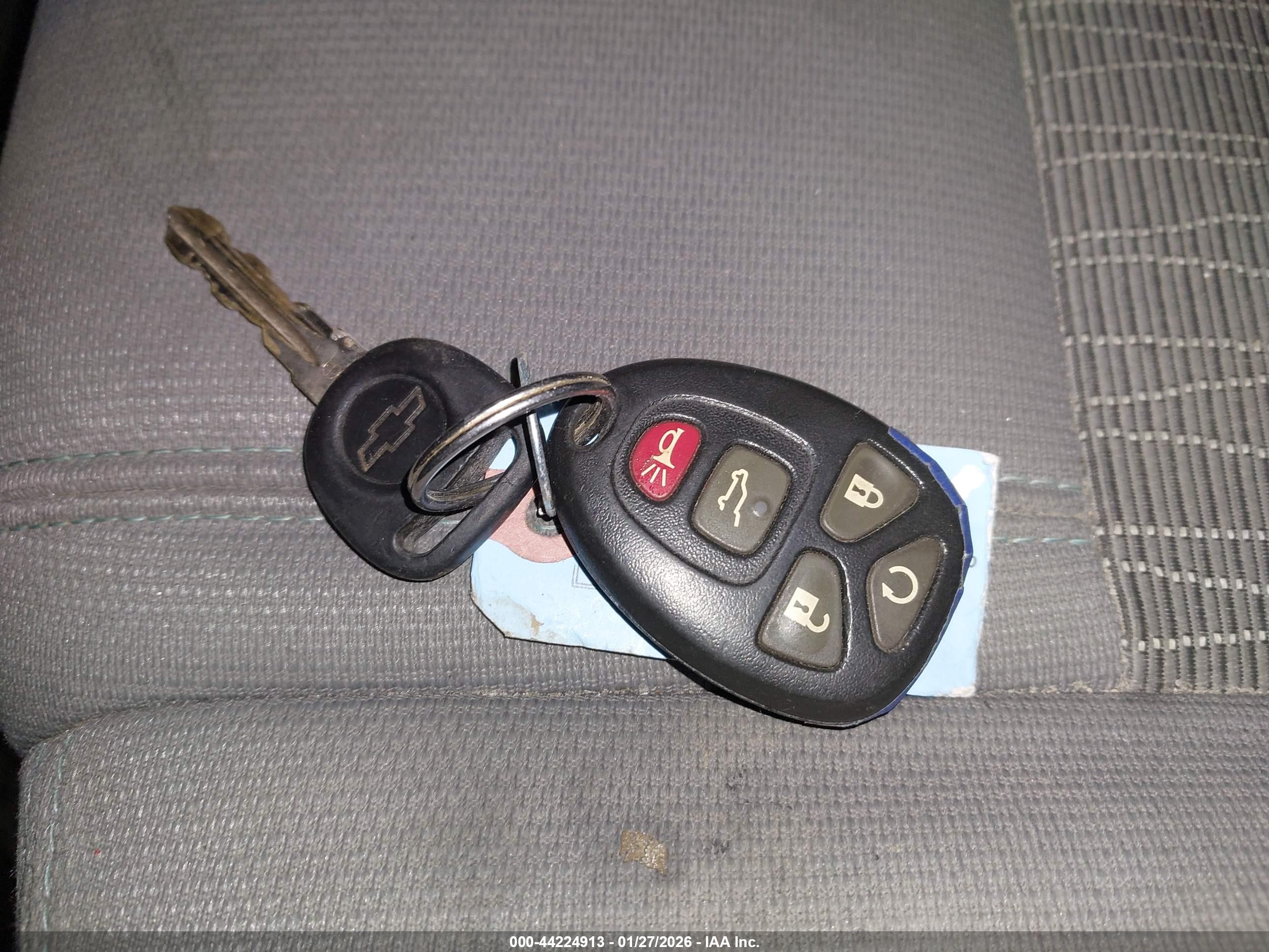 CHEVROLET TRAVERSE image 11