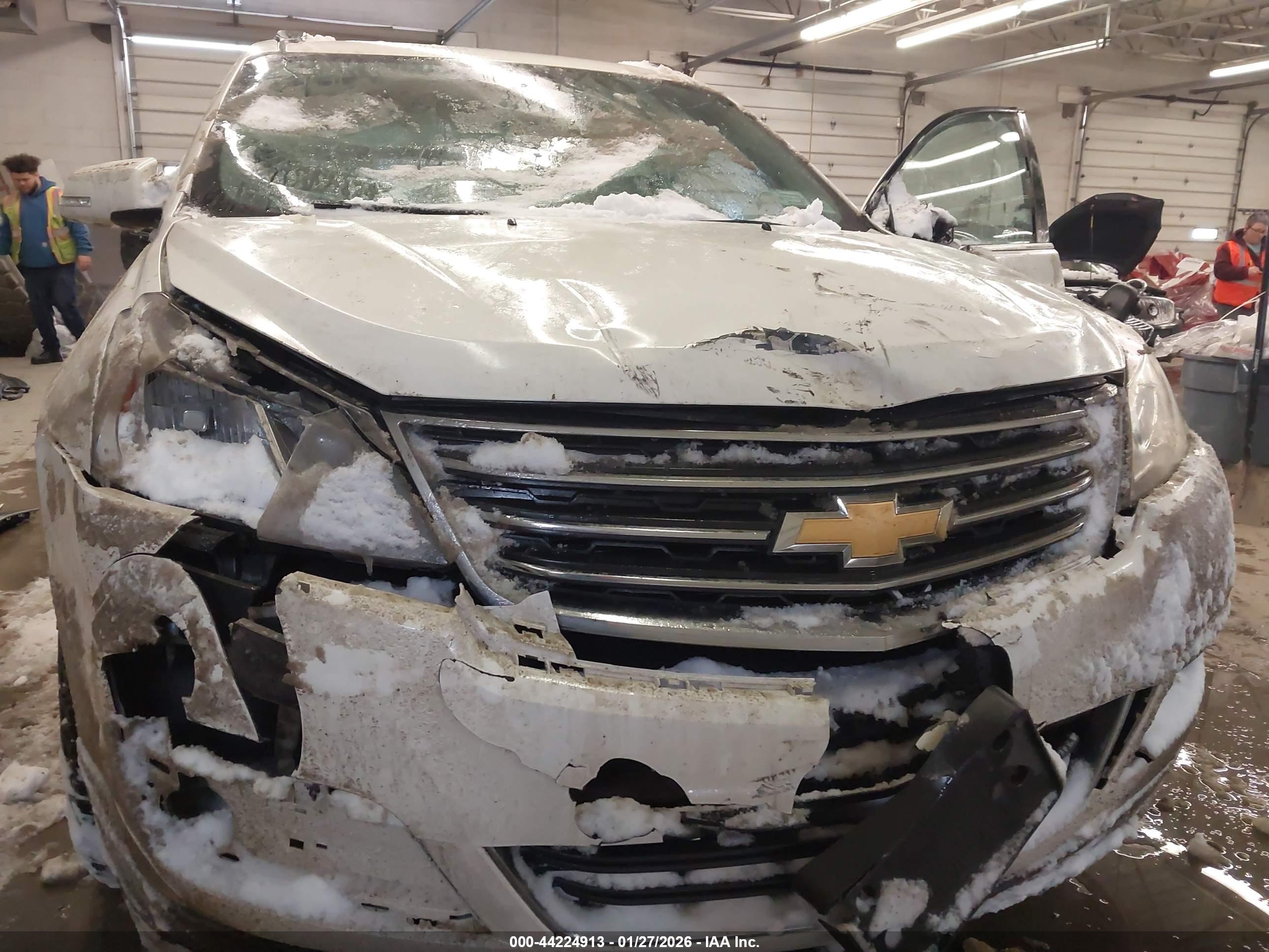 CHEVROLET TRAVERSE image 6