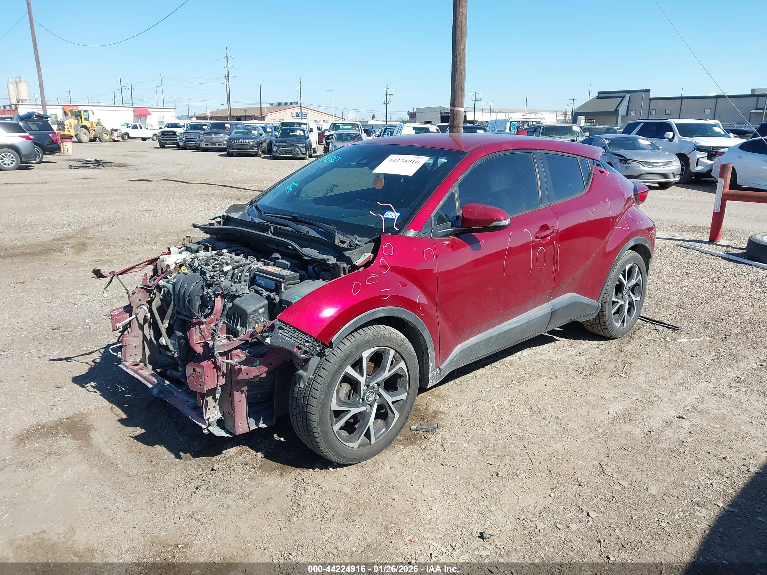 TOYOTA C-HR image 2
