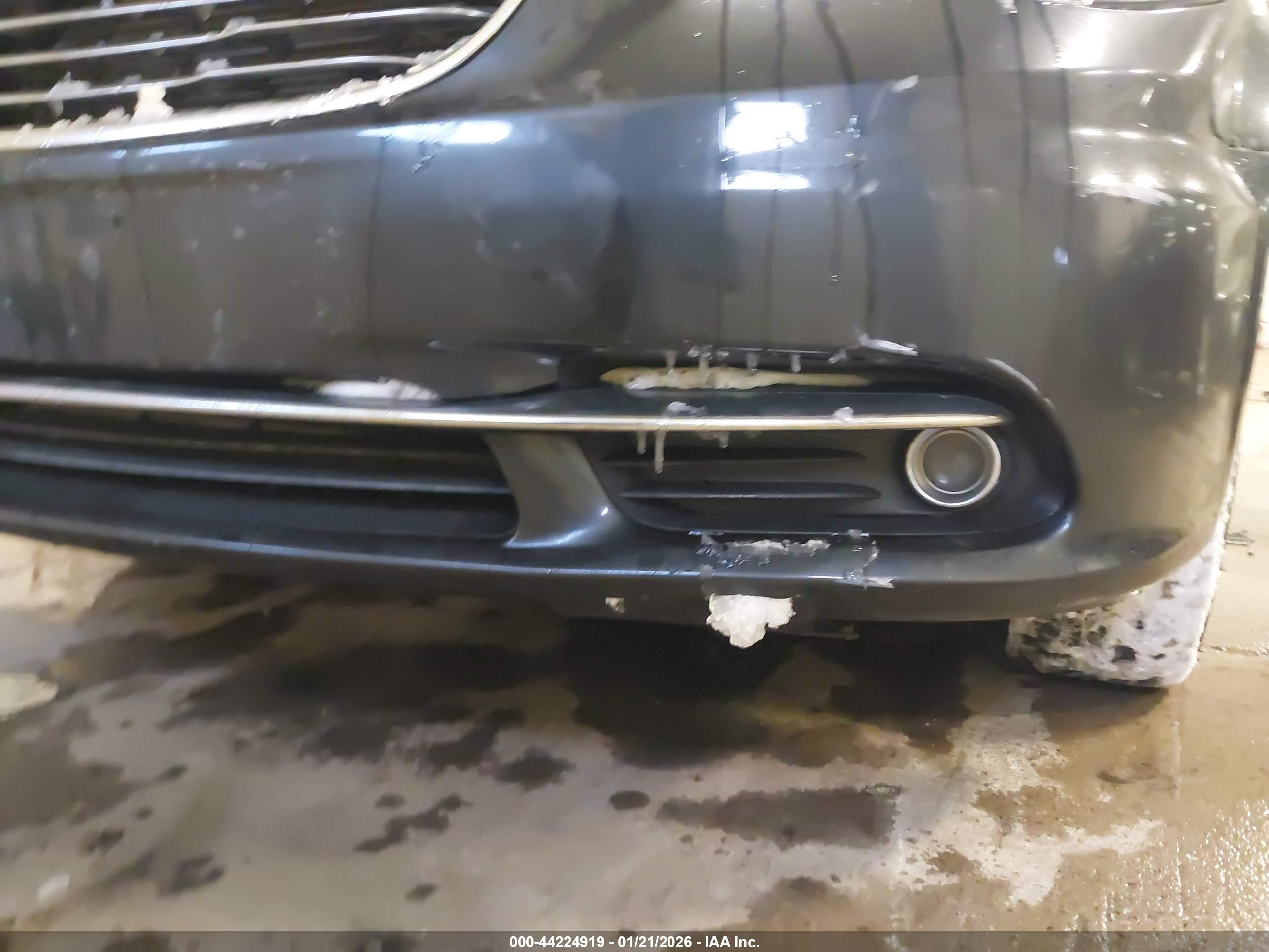 CHRYSLER TOWN image 6