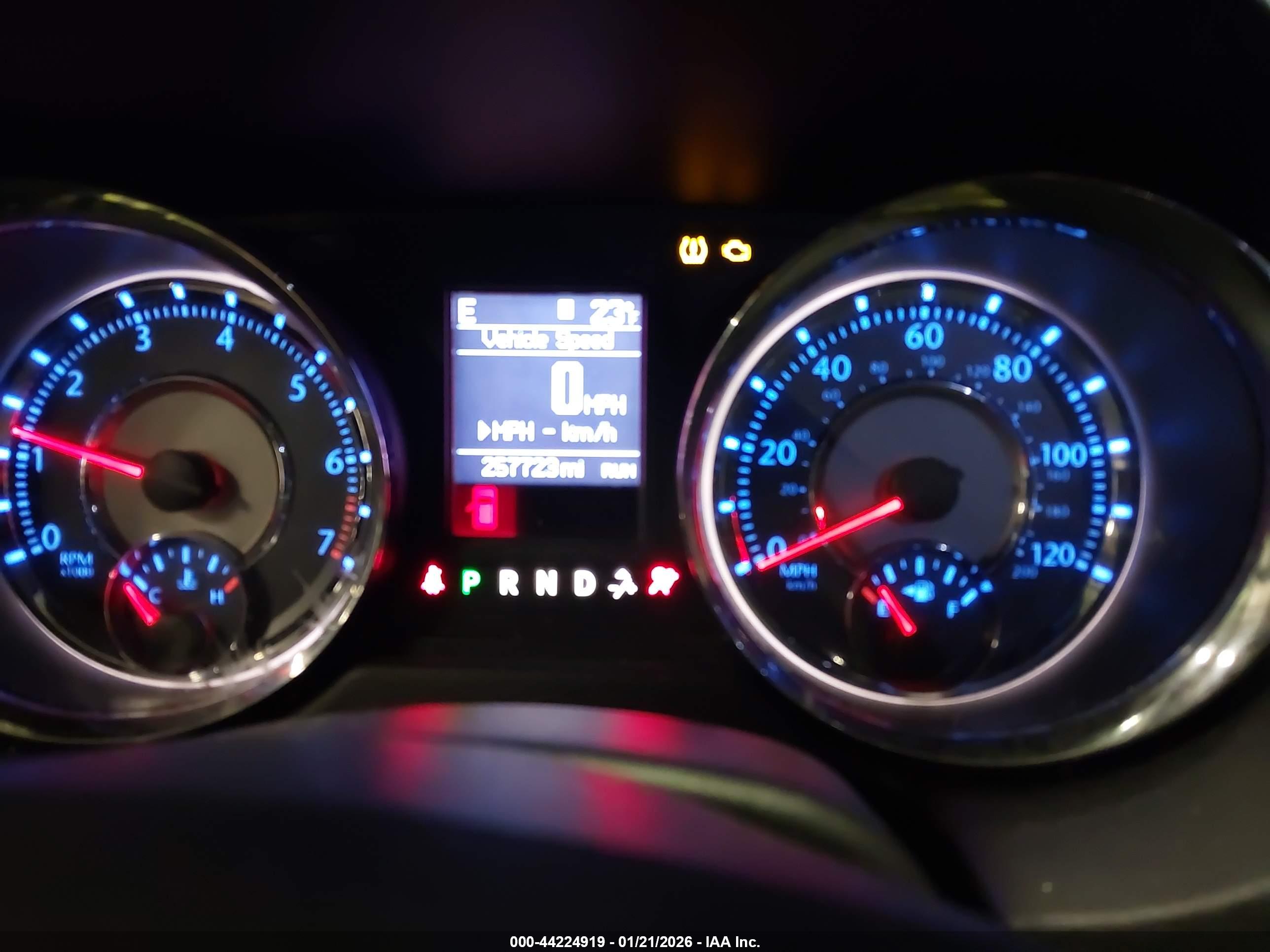 CHRYSLER TOWN image 7