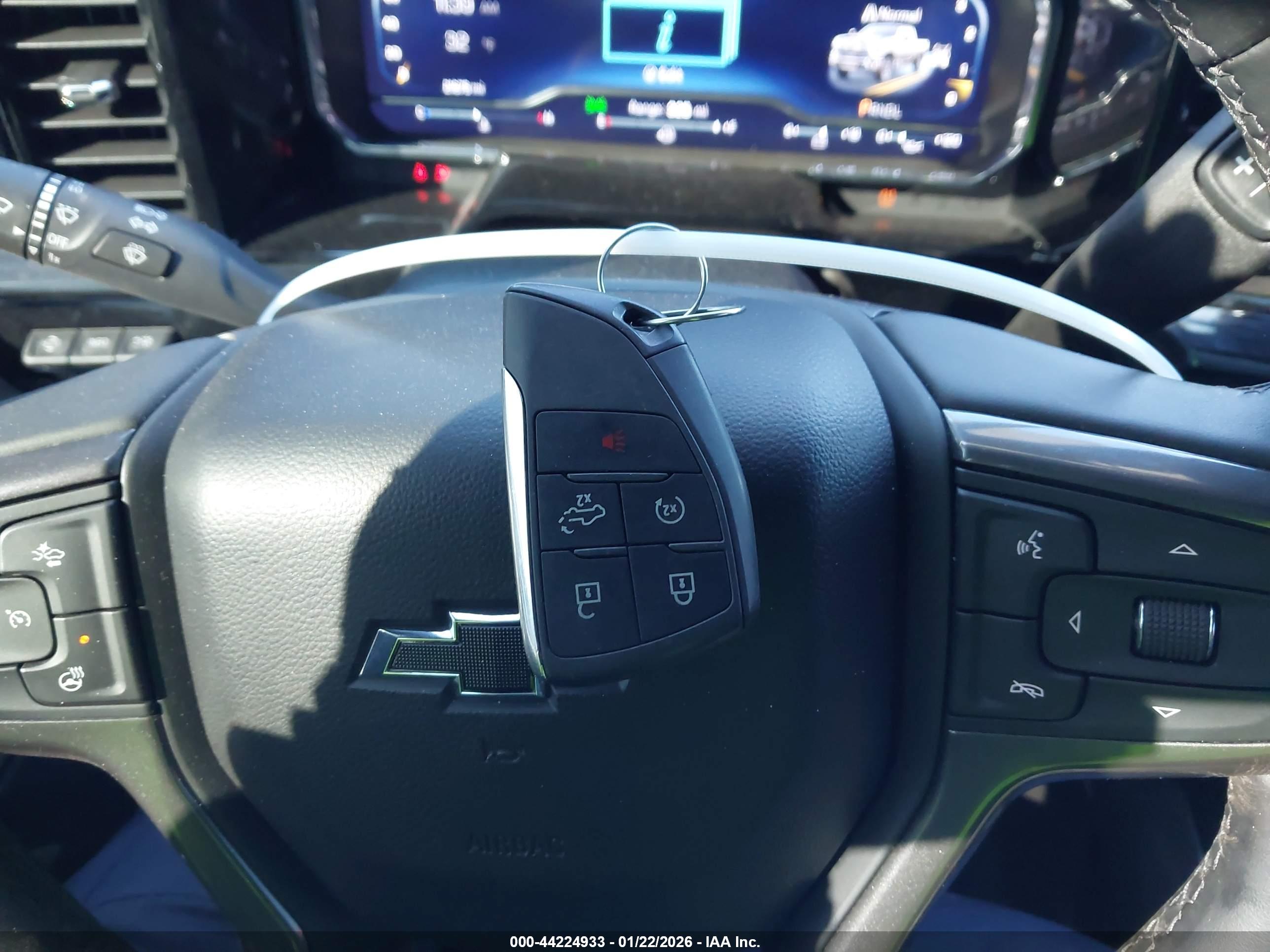 CHEVROLET SILVERADO image 11