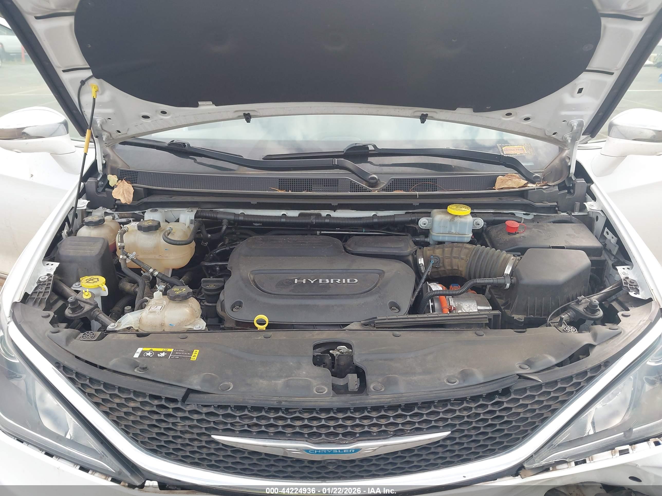 CHRYSLER PACIFICA image 10