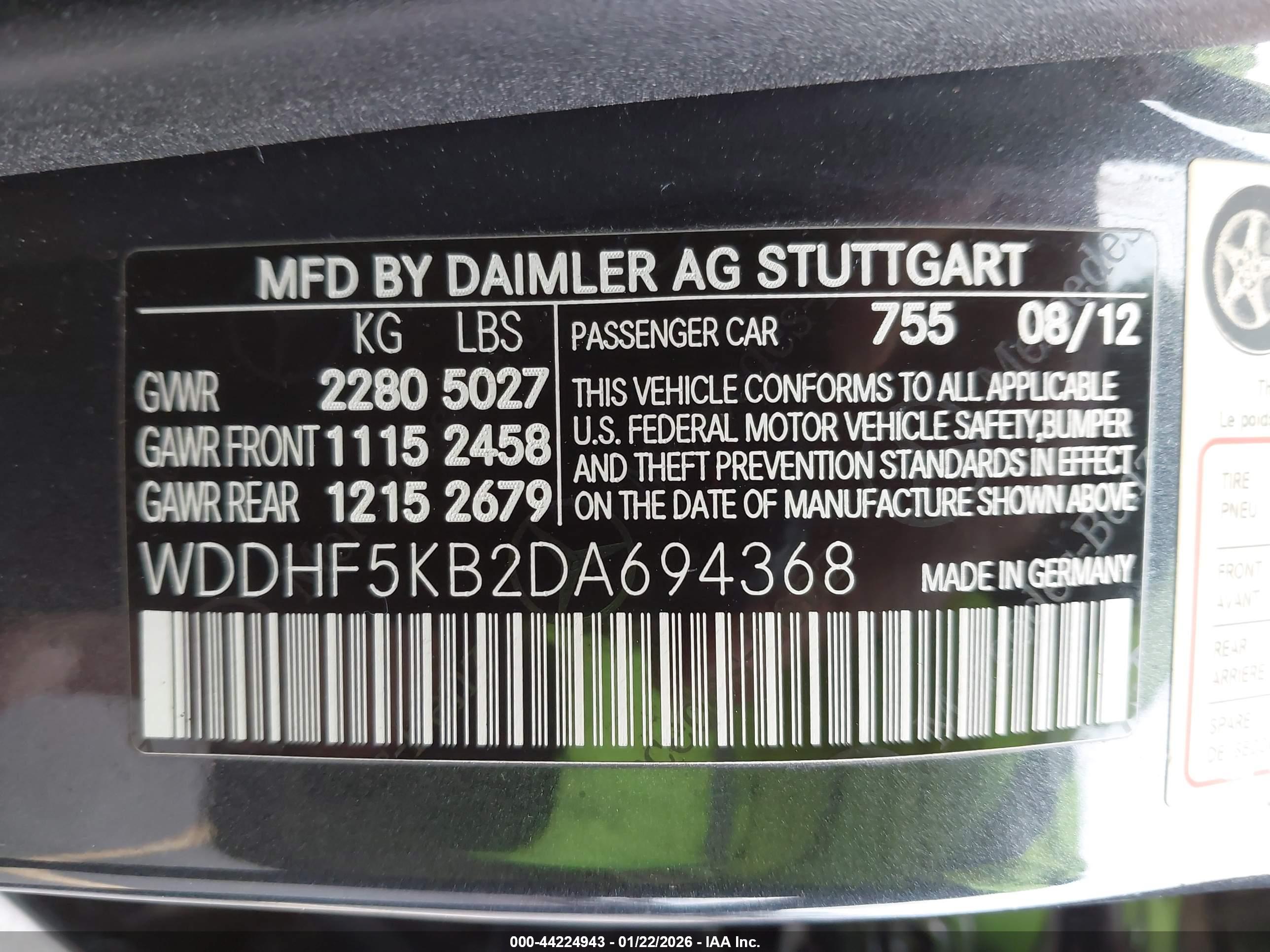 MERCEDES-BENZ E image 9