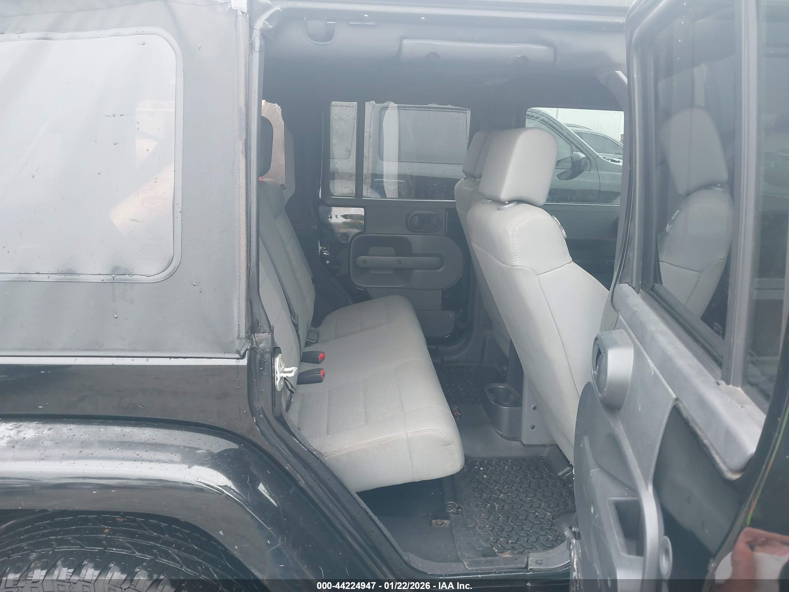 JEEP WRANGLER image 8