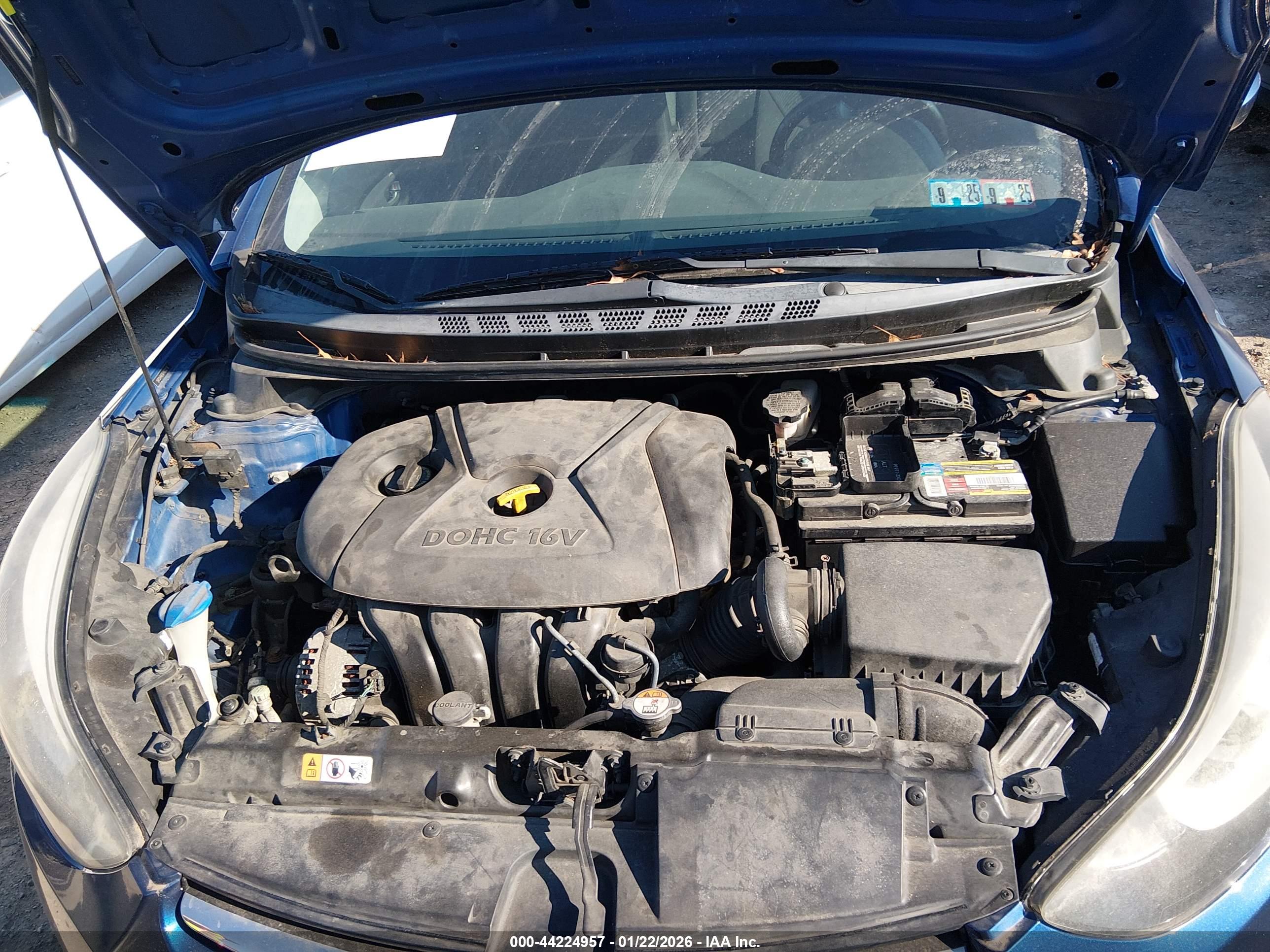 HYUNDAI ELANTRA image 10