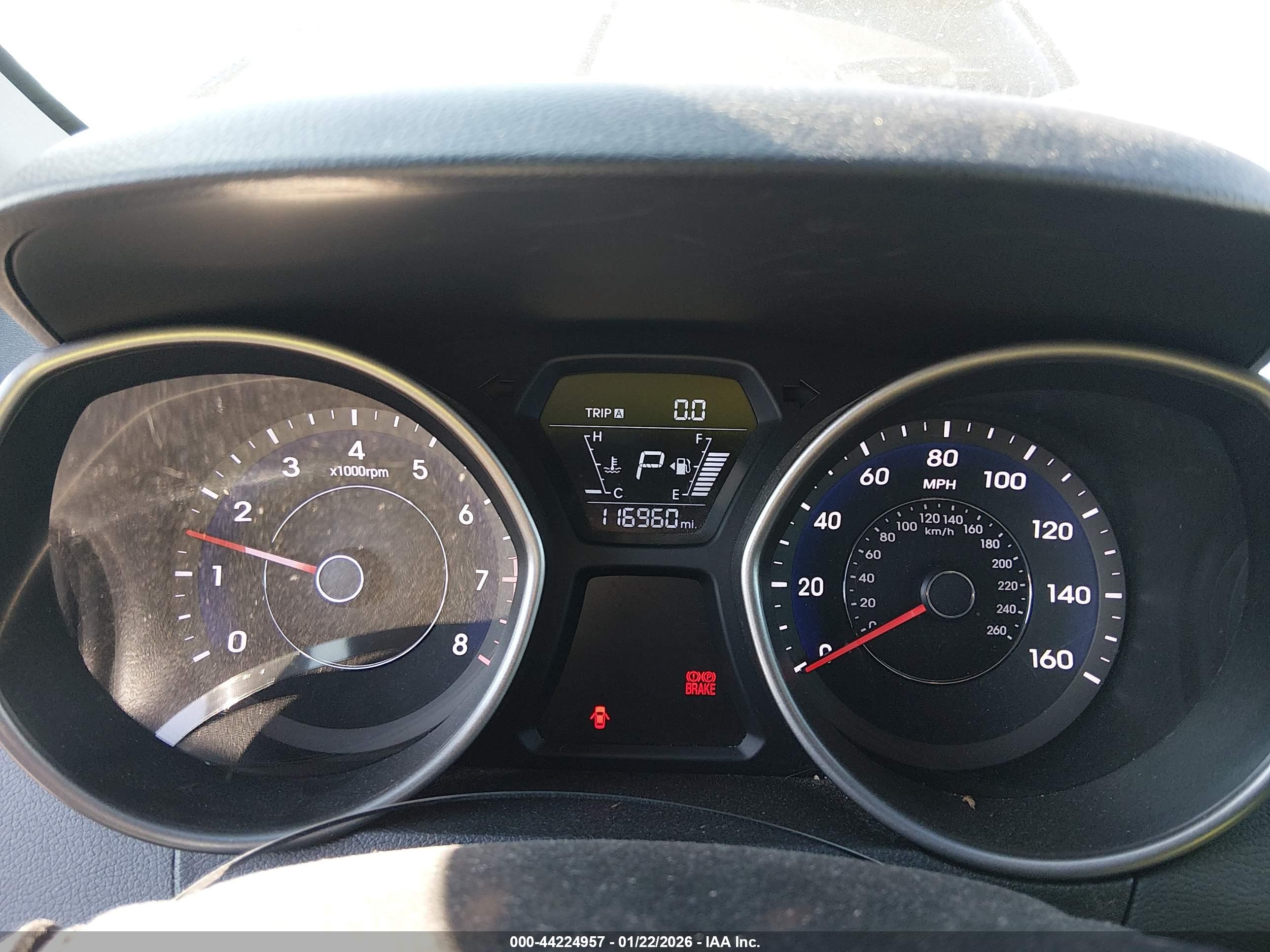 HYUNDAI ELANTRA image 7