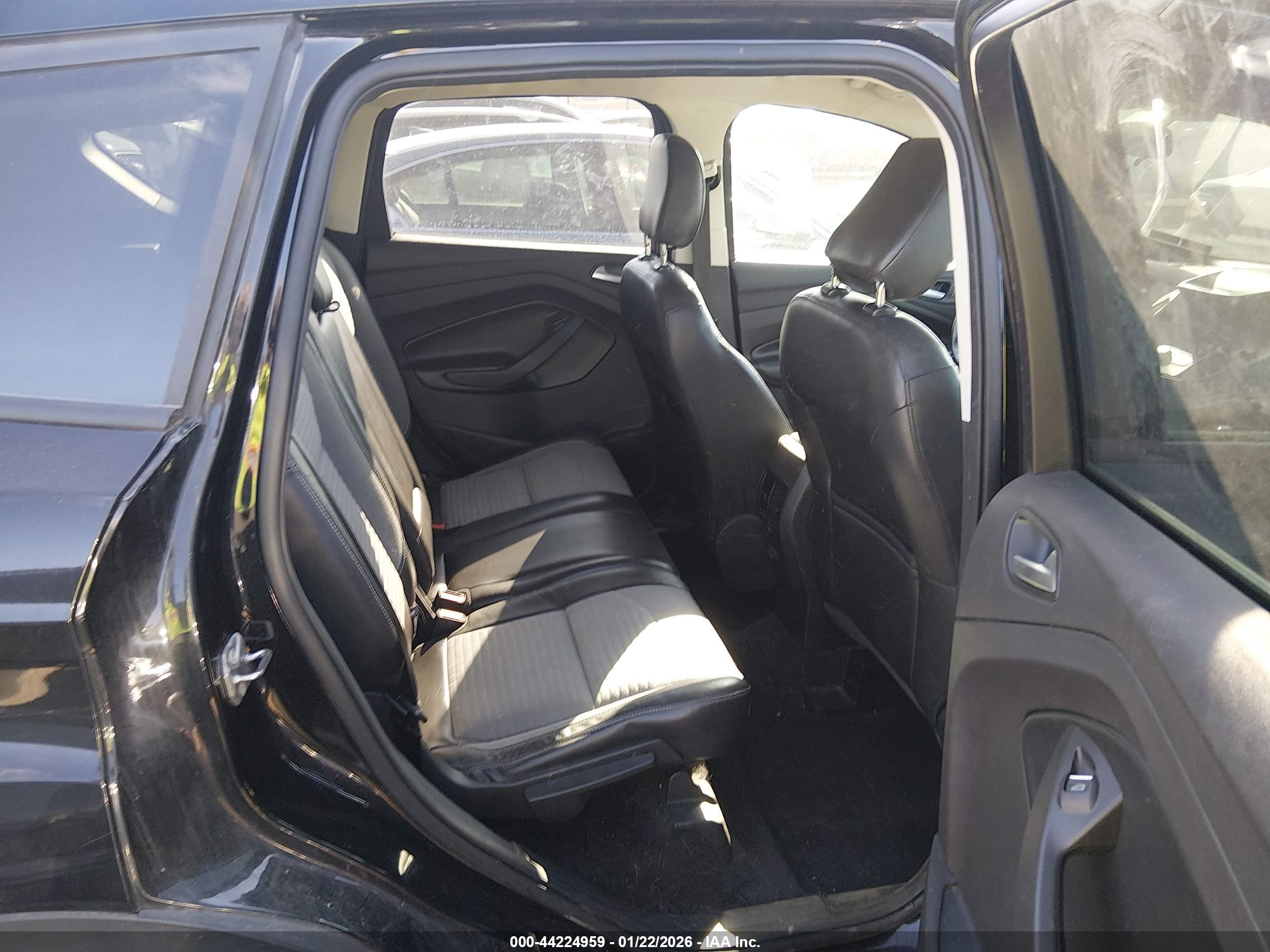 FORD ESCAPE image 8