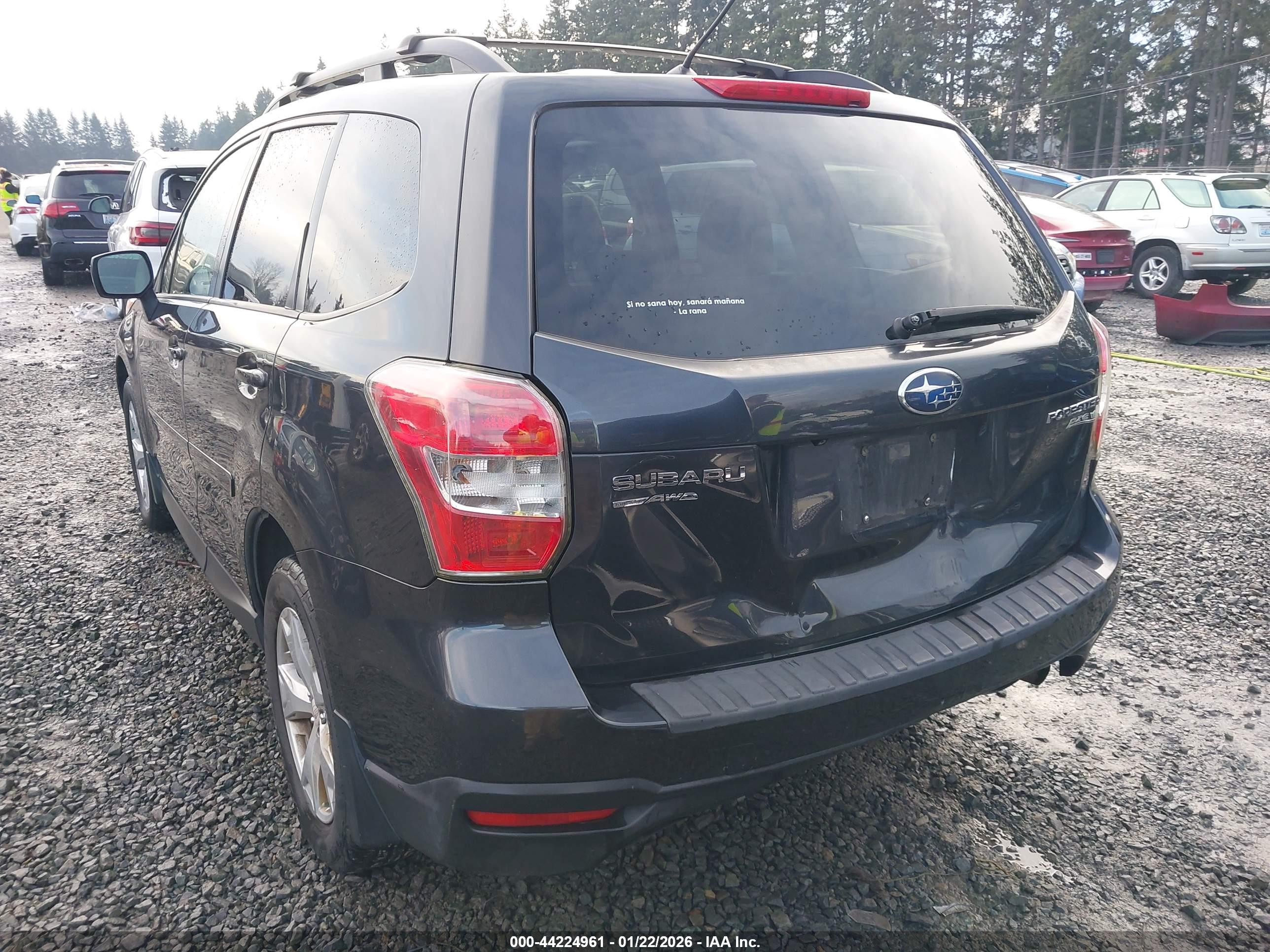 SUBARU FORESTER image 6