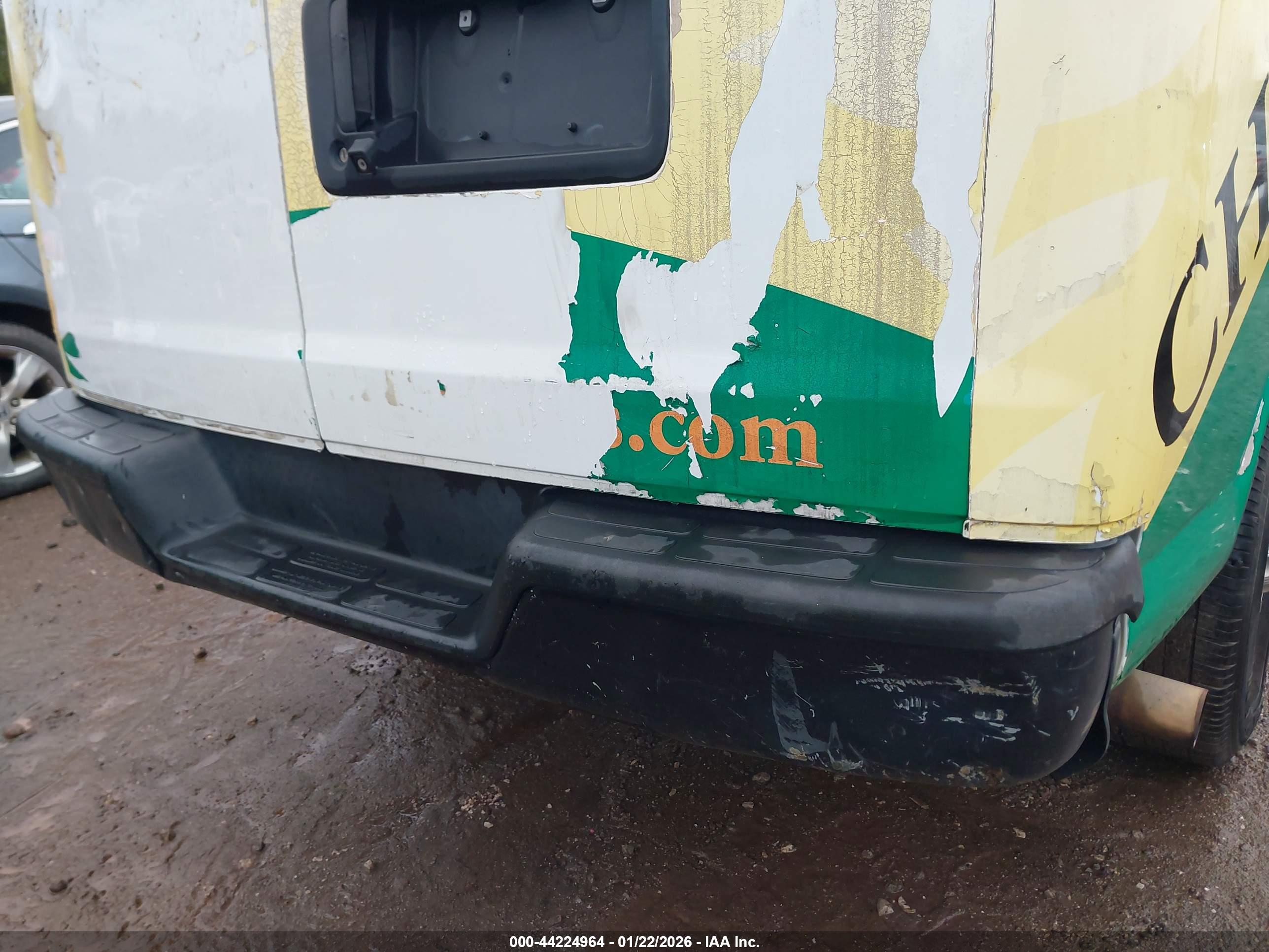 CHEVROLET EXPRESS image 6