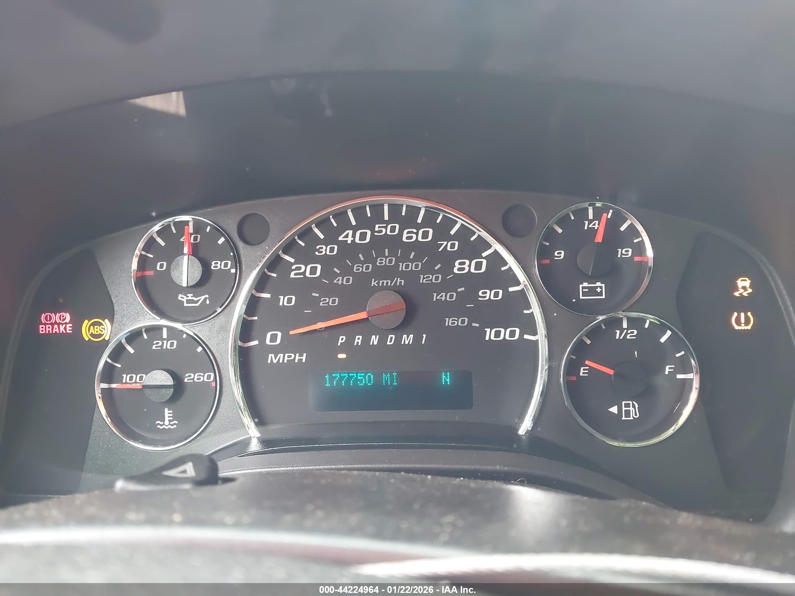 CHEVROLET EXPRESS image 7