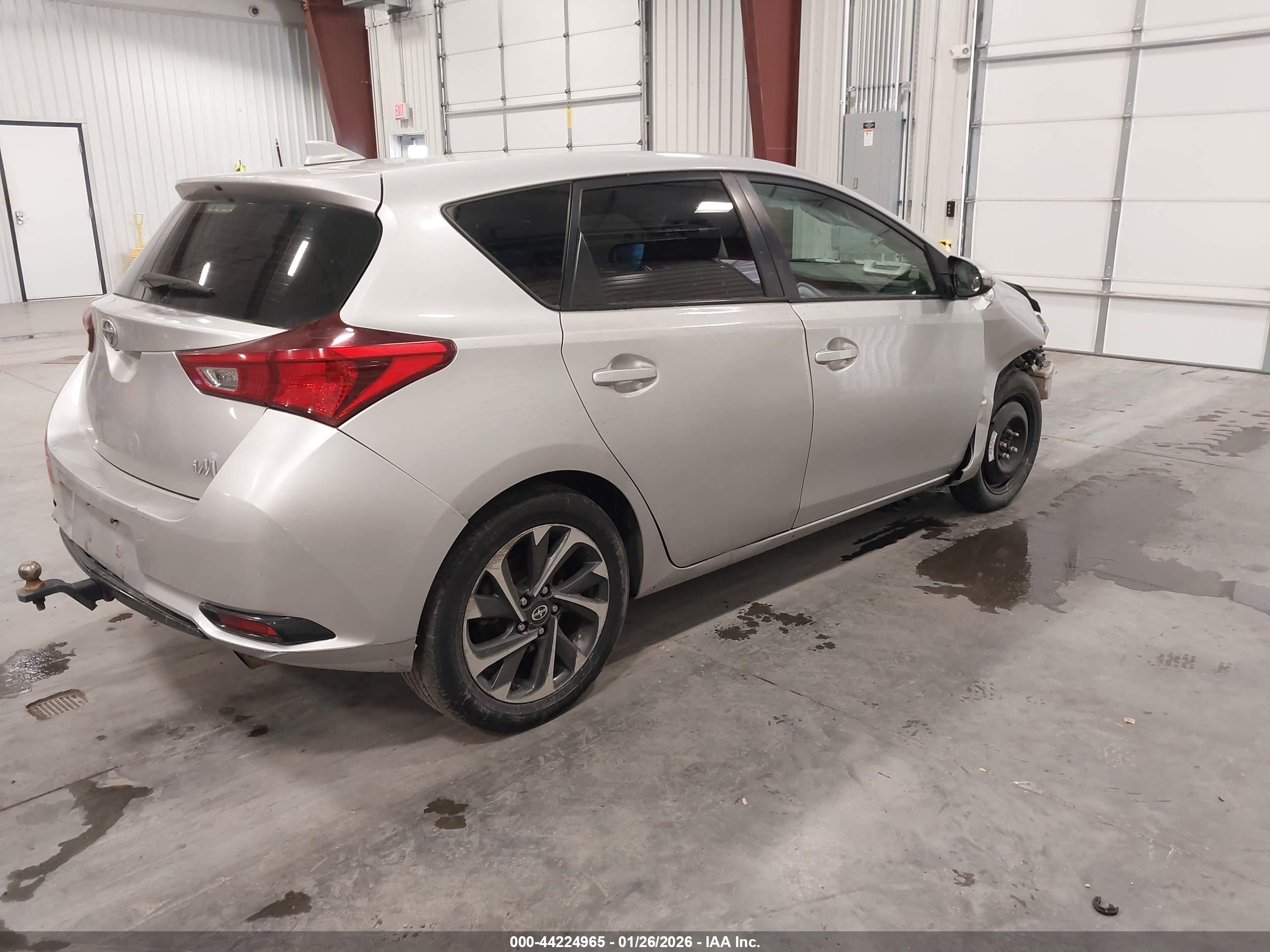SCION IM image 4