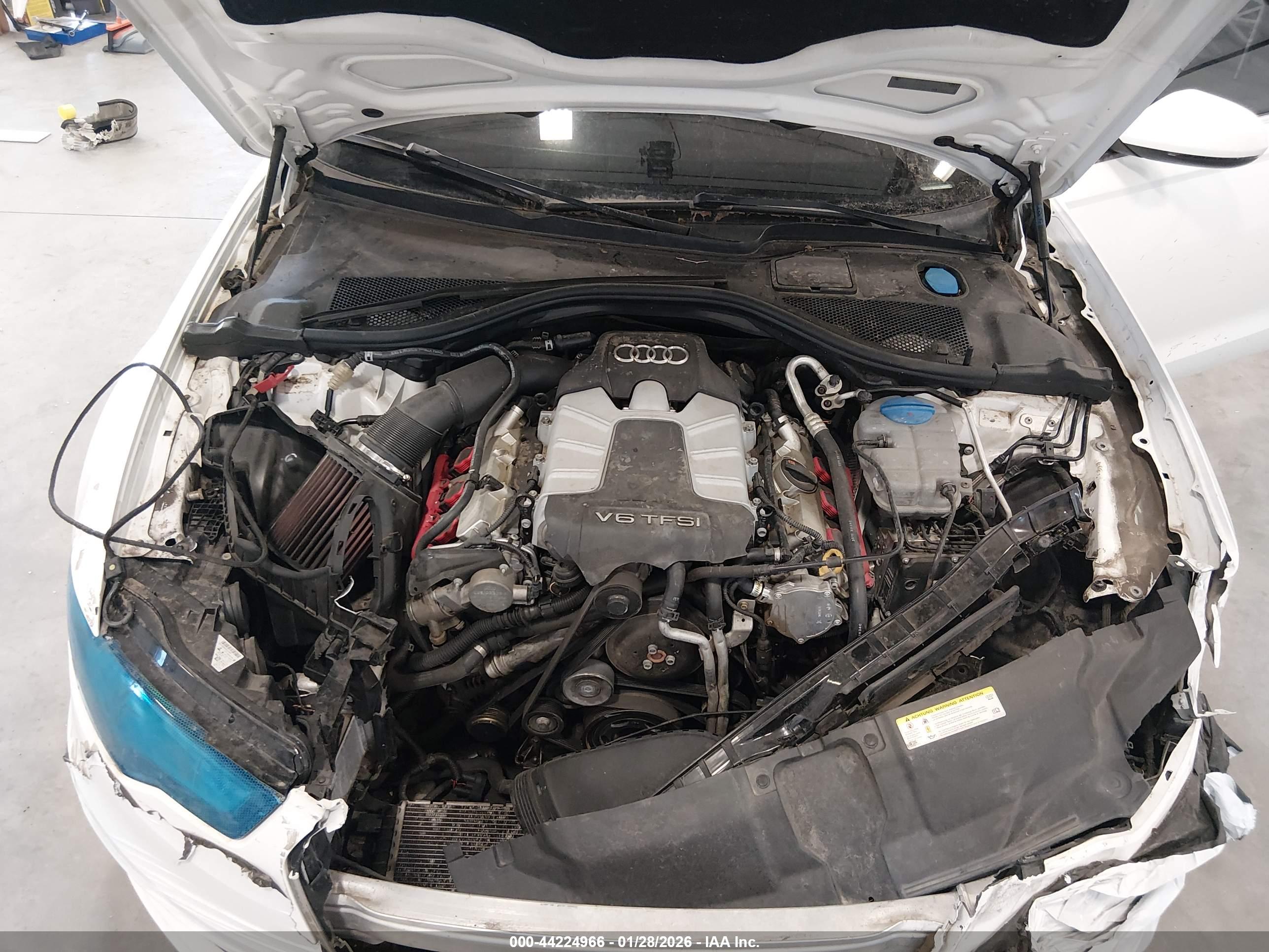 AUDI A6 image 10