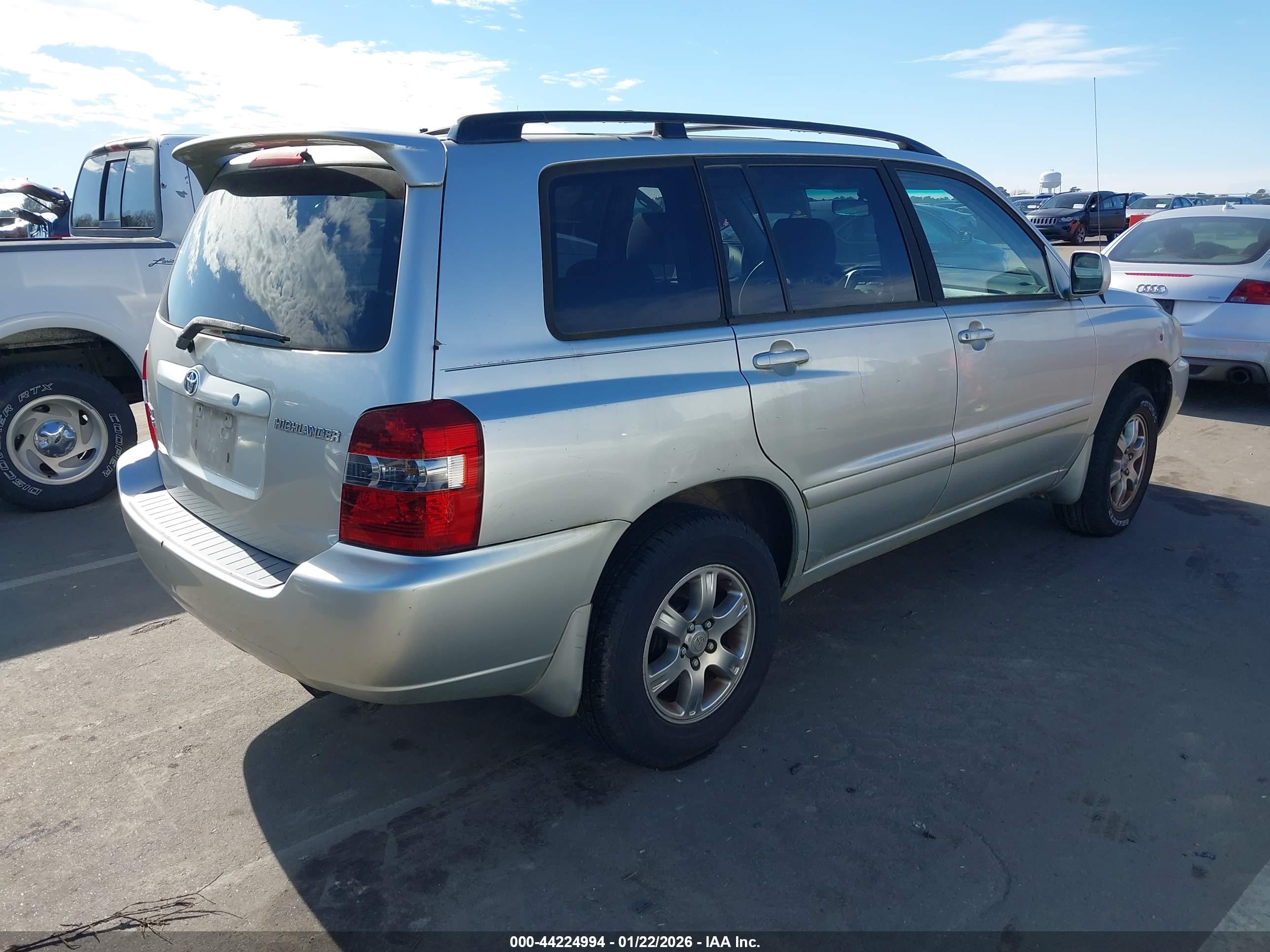 TOYOTA HIGHLANDER image 4