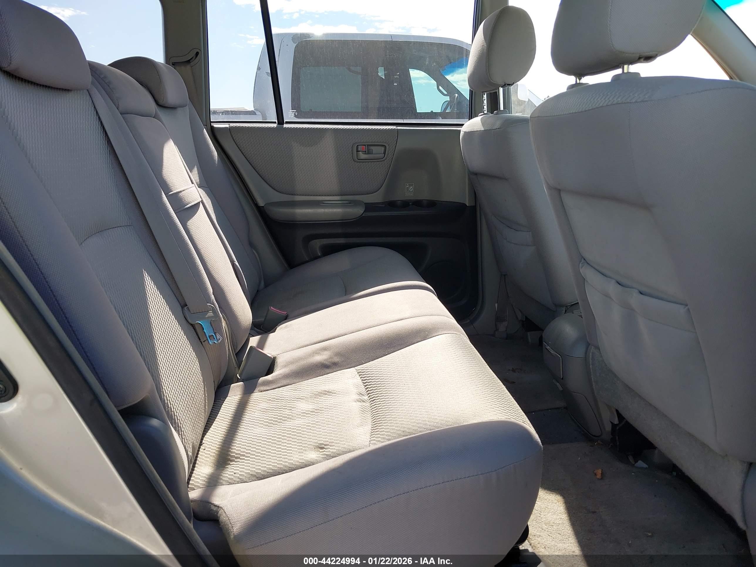 TOYOTA HIGHLANDER image 8