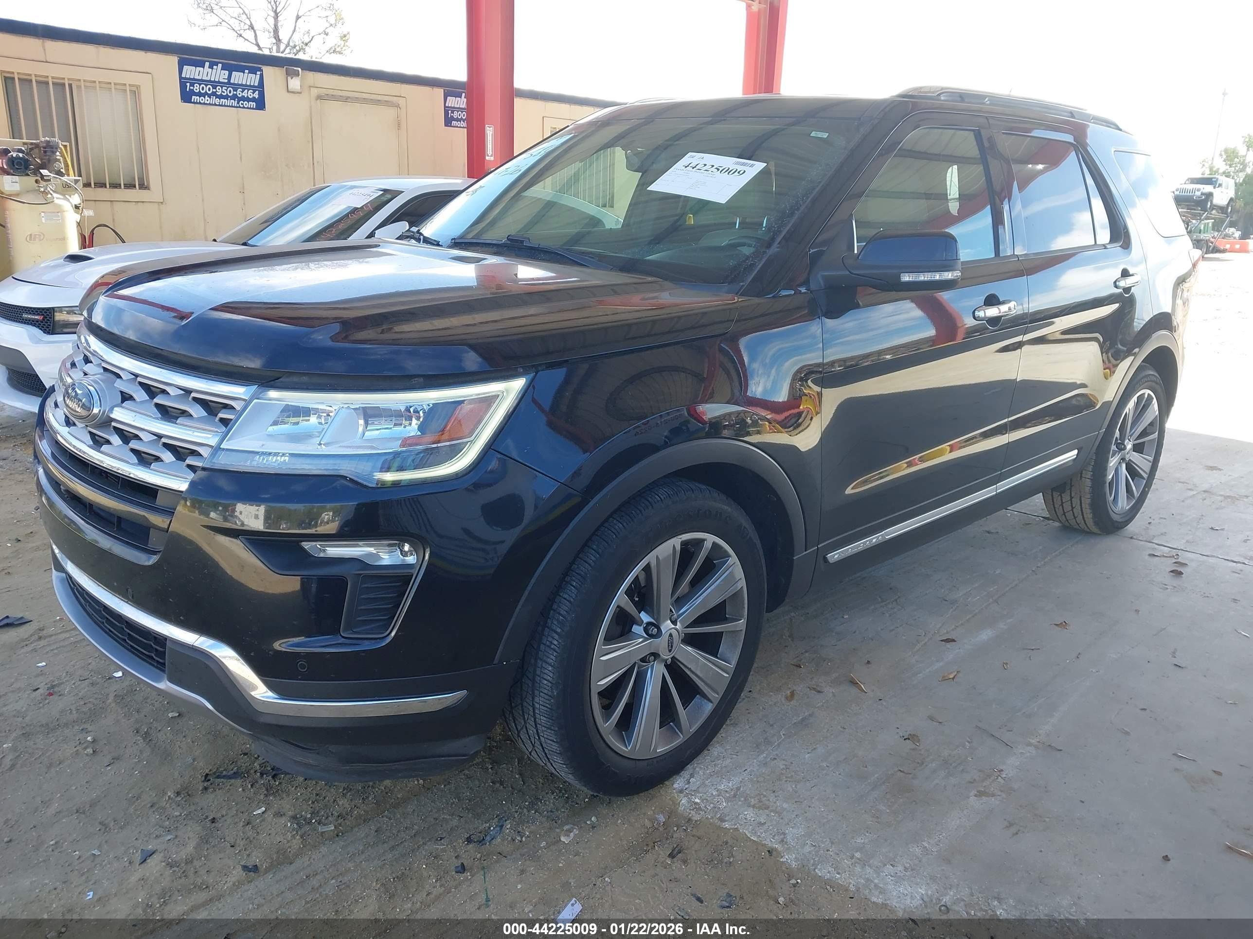 FORD EXPLORER image 2