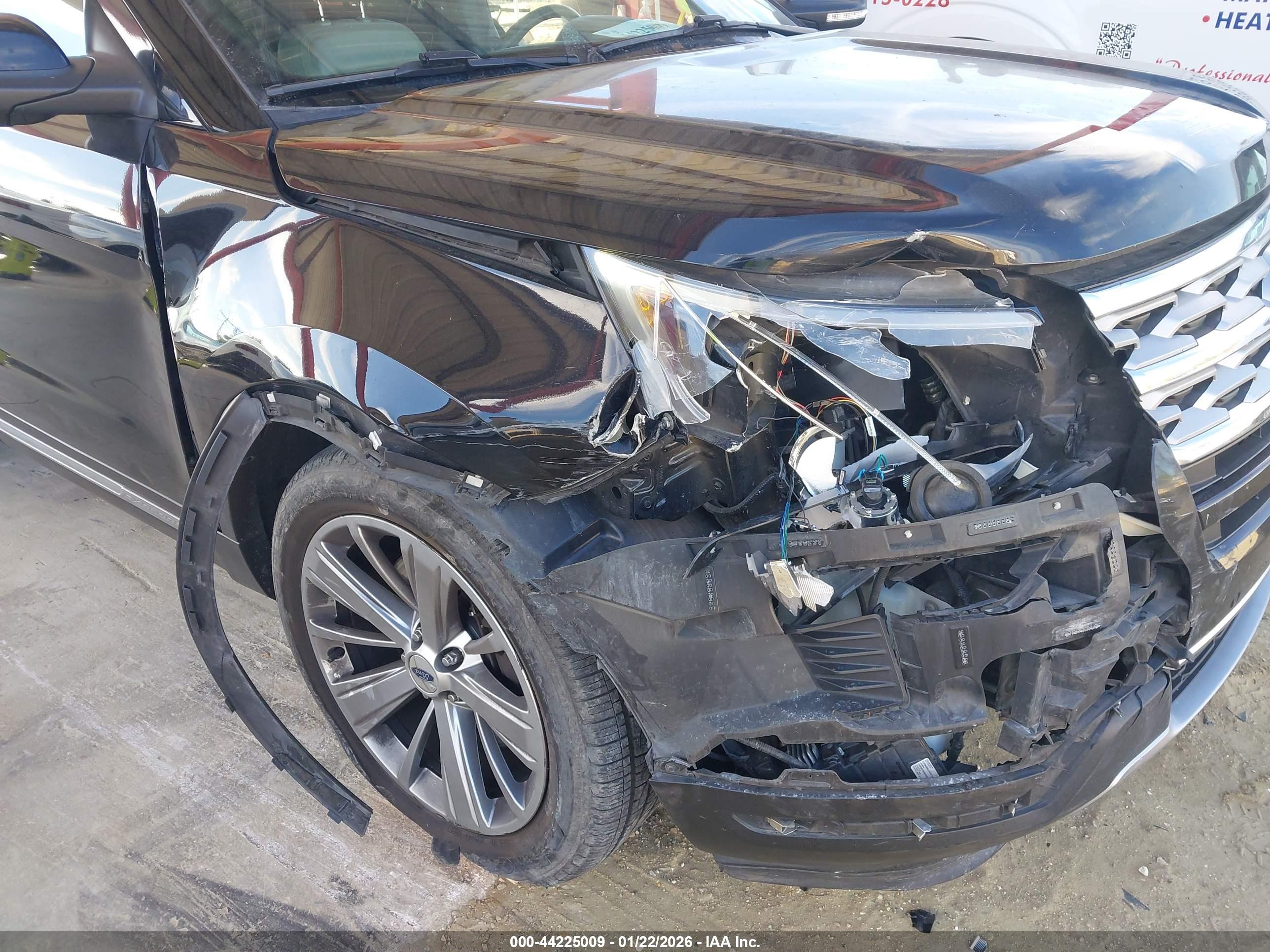 FORD EXPLORER image 6