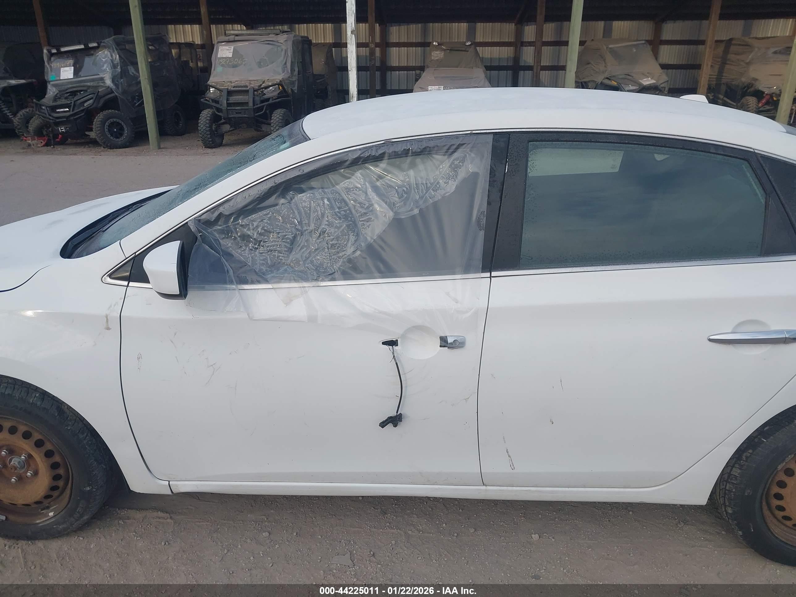 NISSAN SENTRA image 6