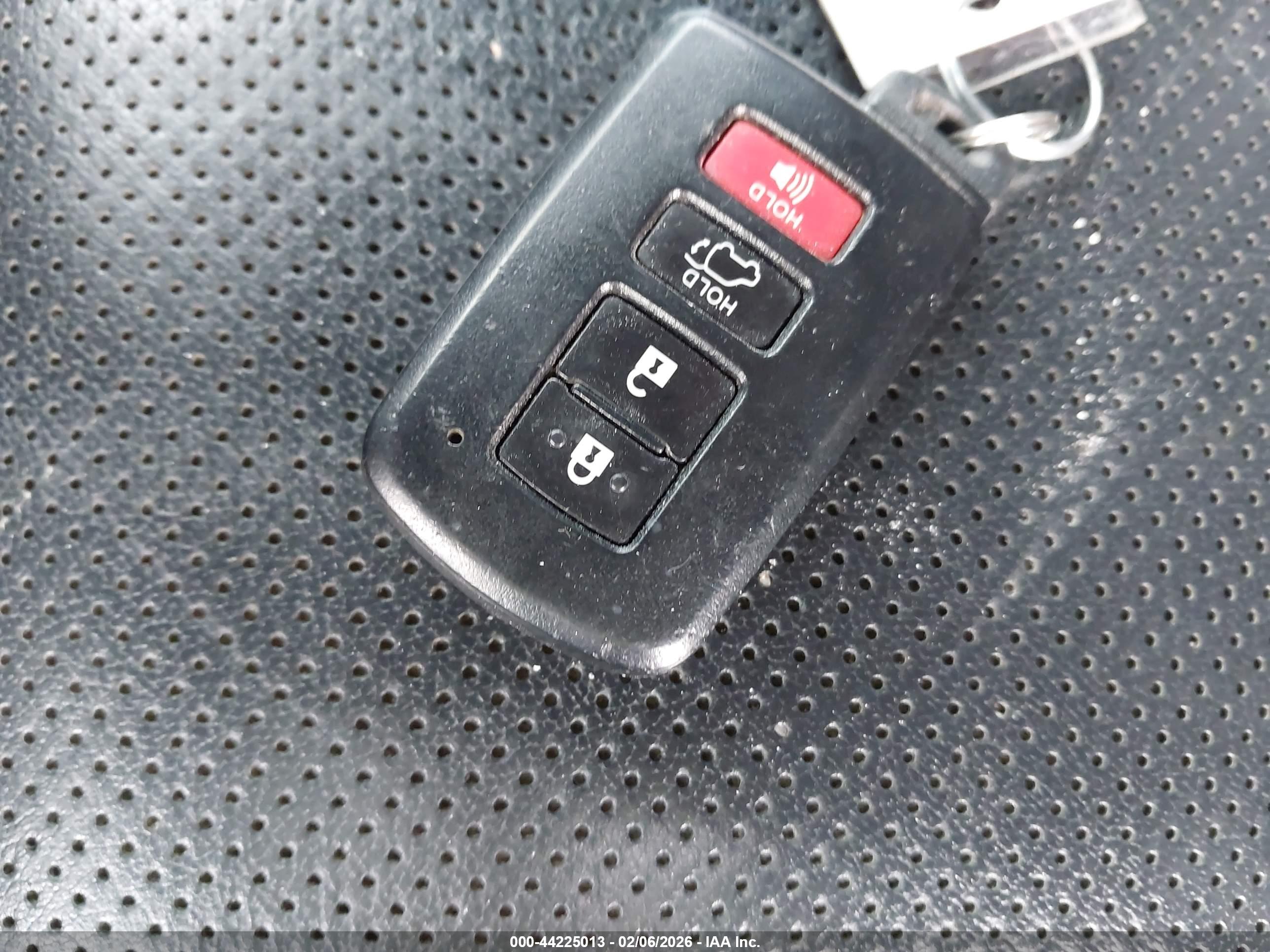 TOYOTA HIGHLANDER image 11