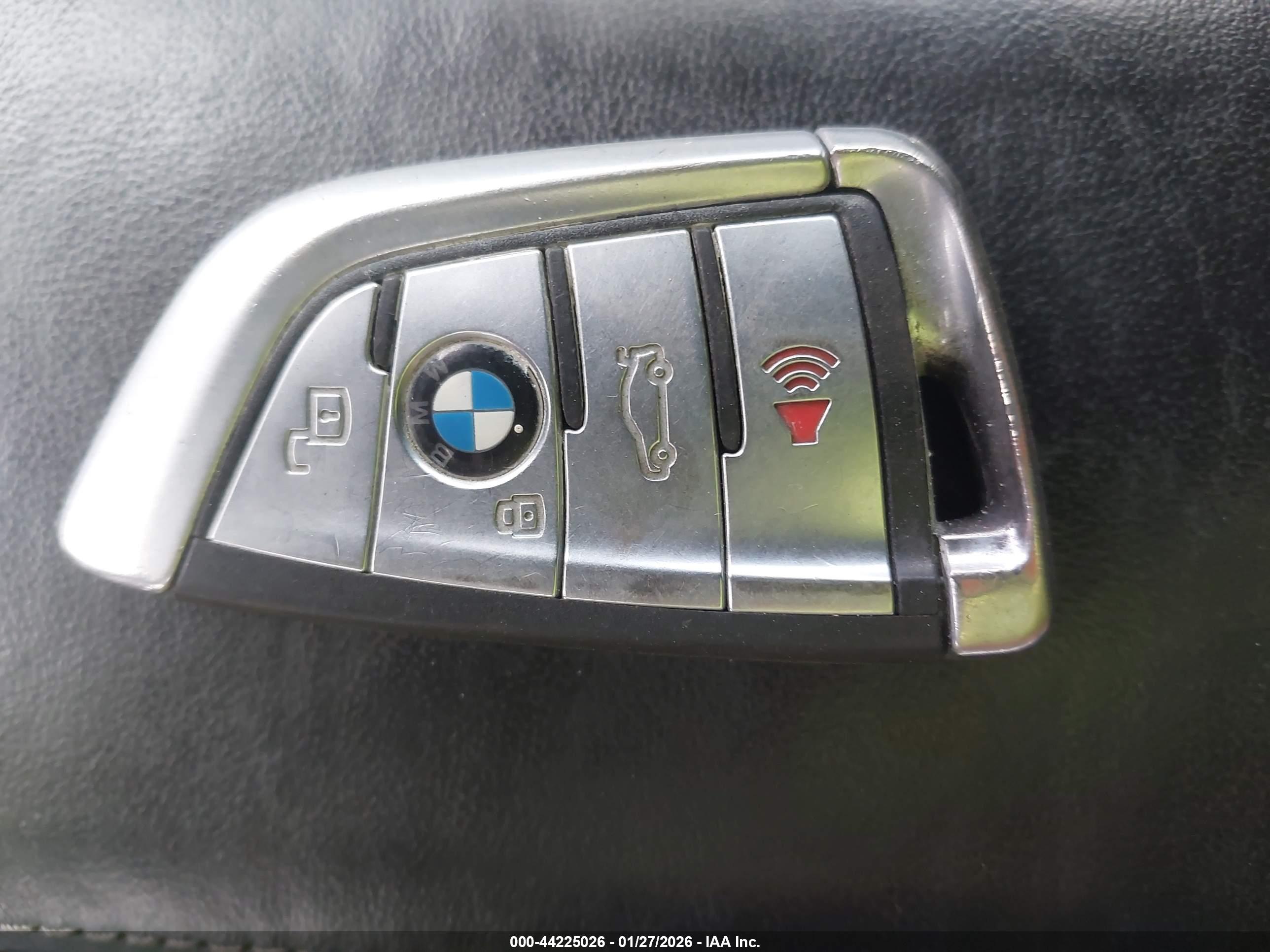 BMW M850I image 11