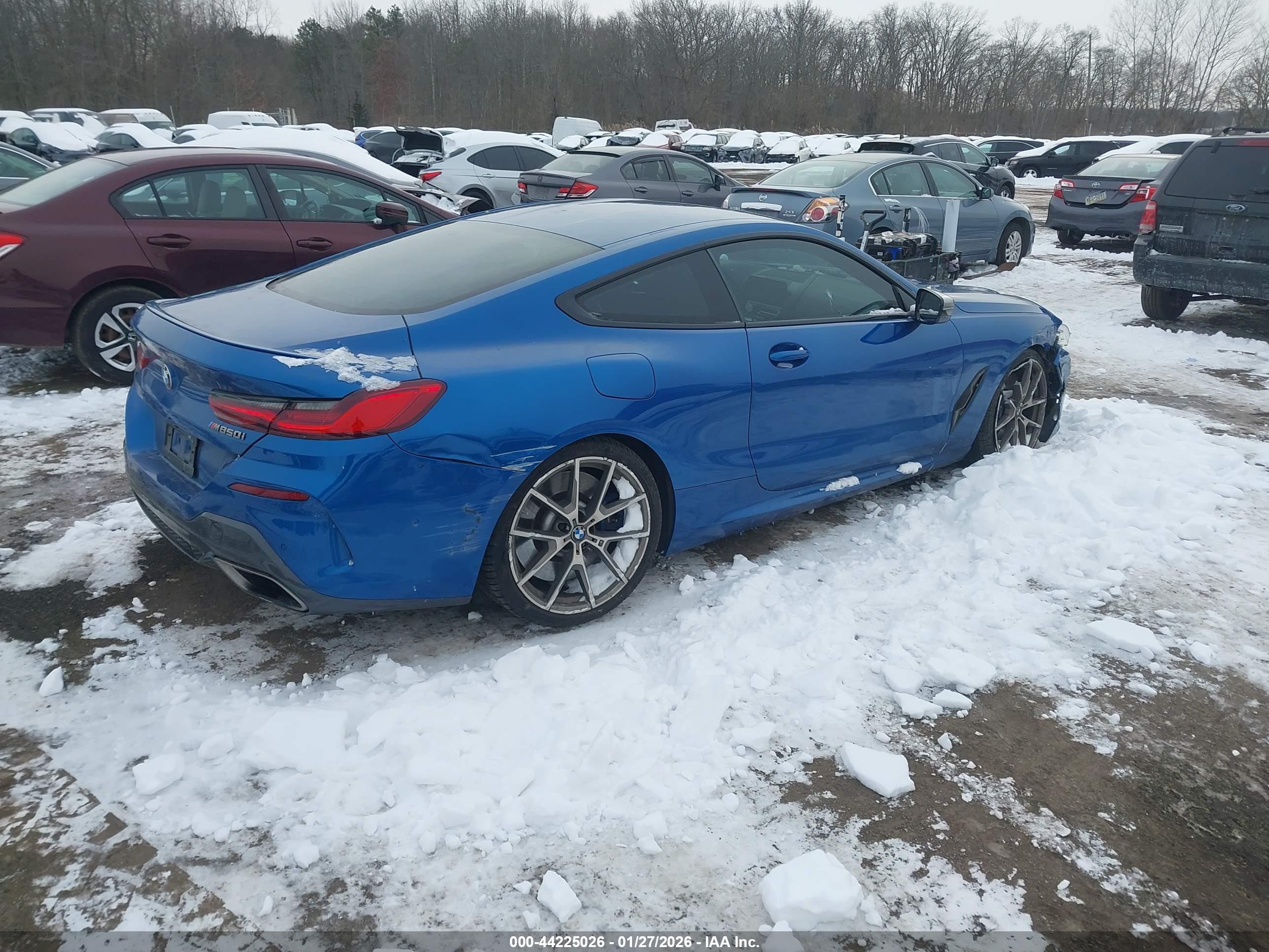 BMW M850I image 4