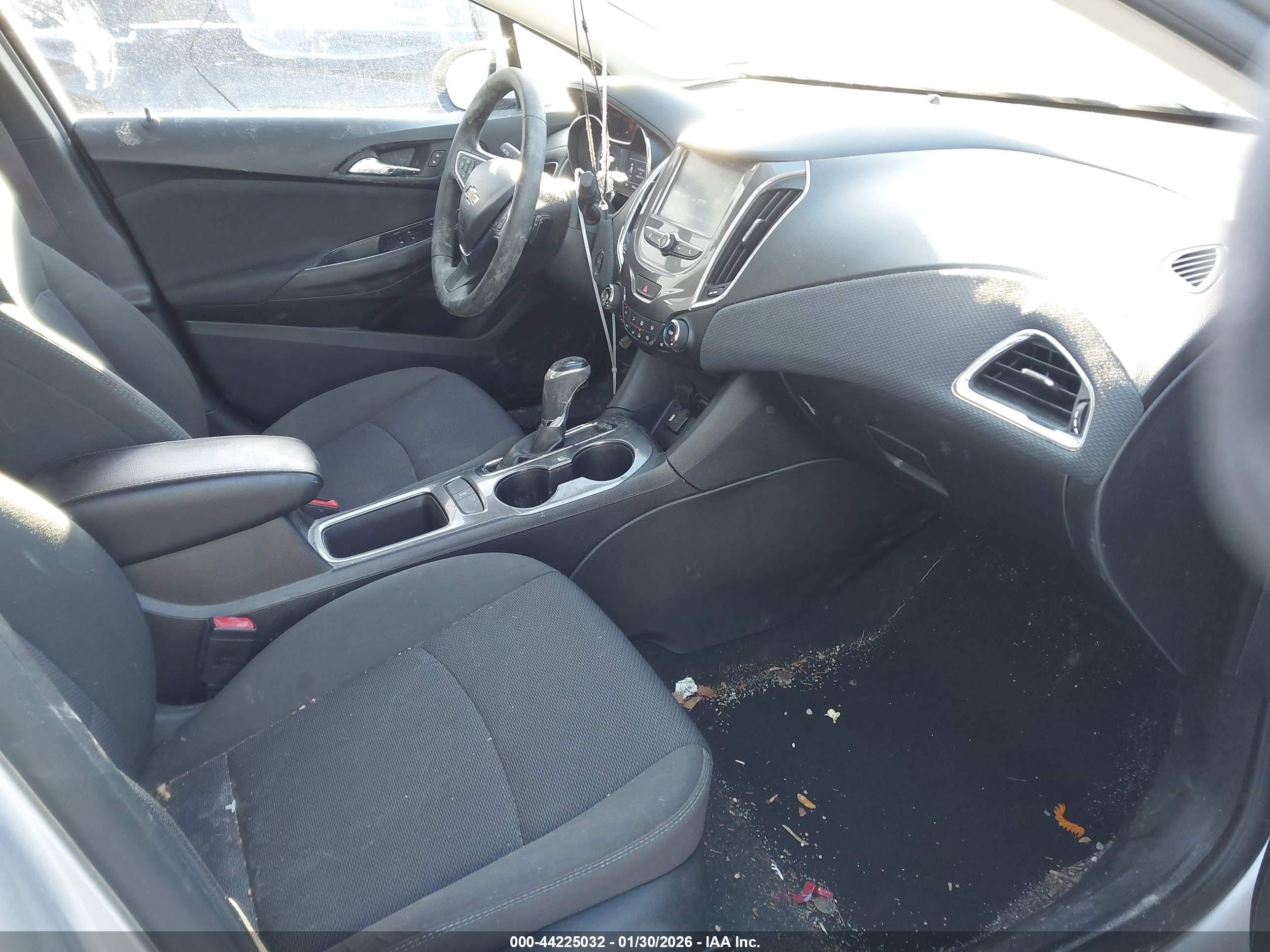 CHEVROLET CRUZE image 5