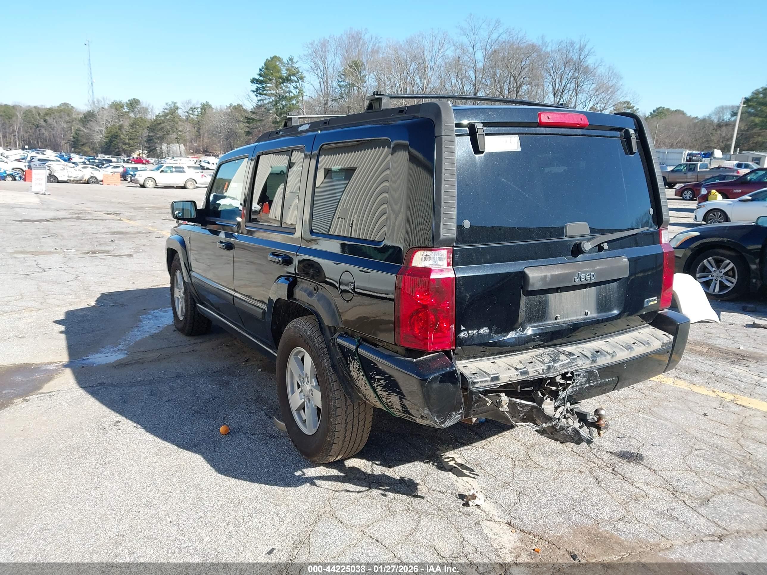 JEEP COMMANDER image 3