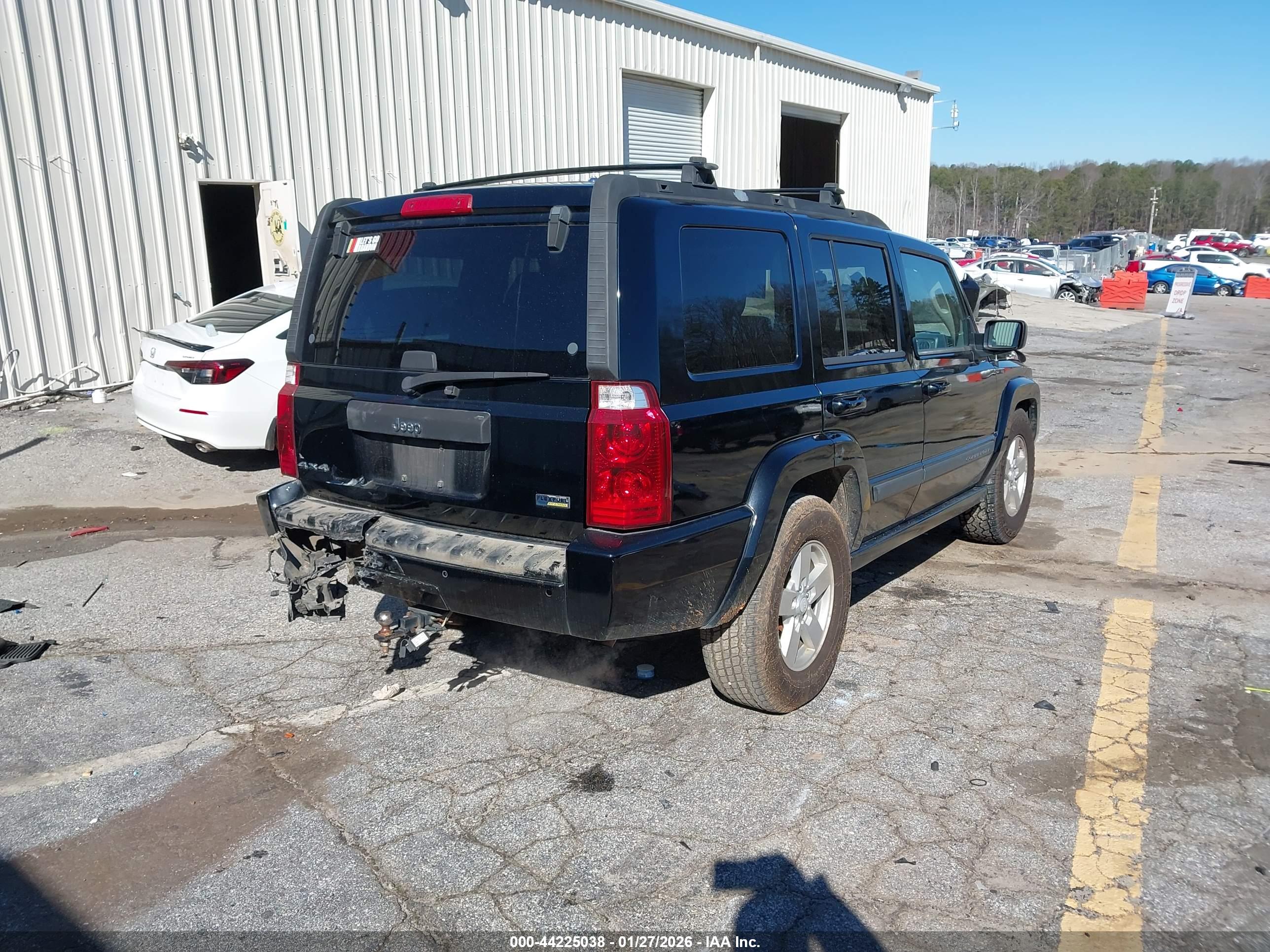 JEEP COMMANDER image 4