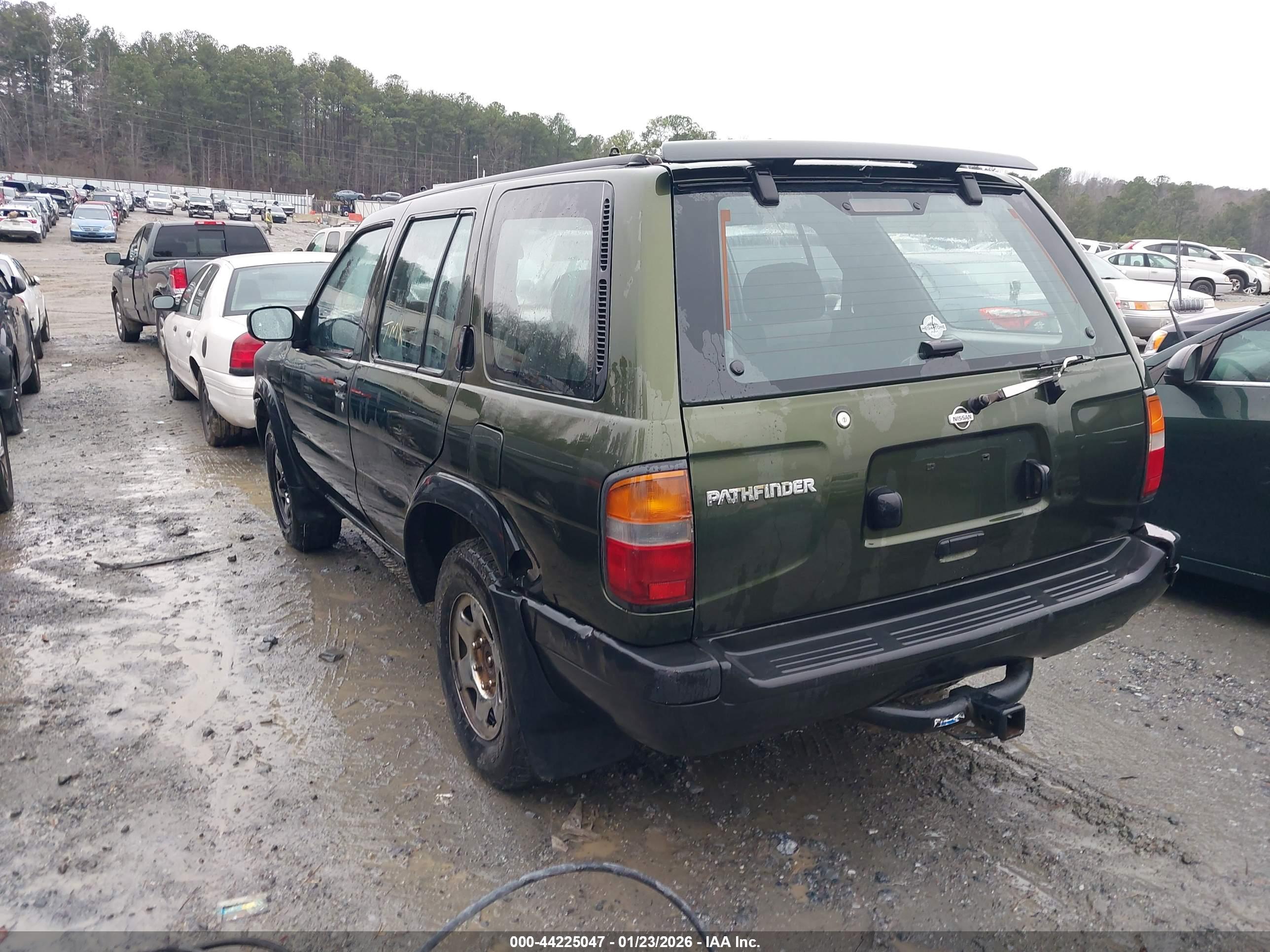 NISSAN PATHFINDER image 3