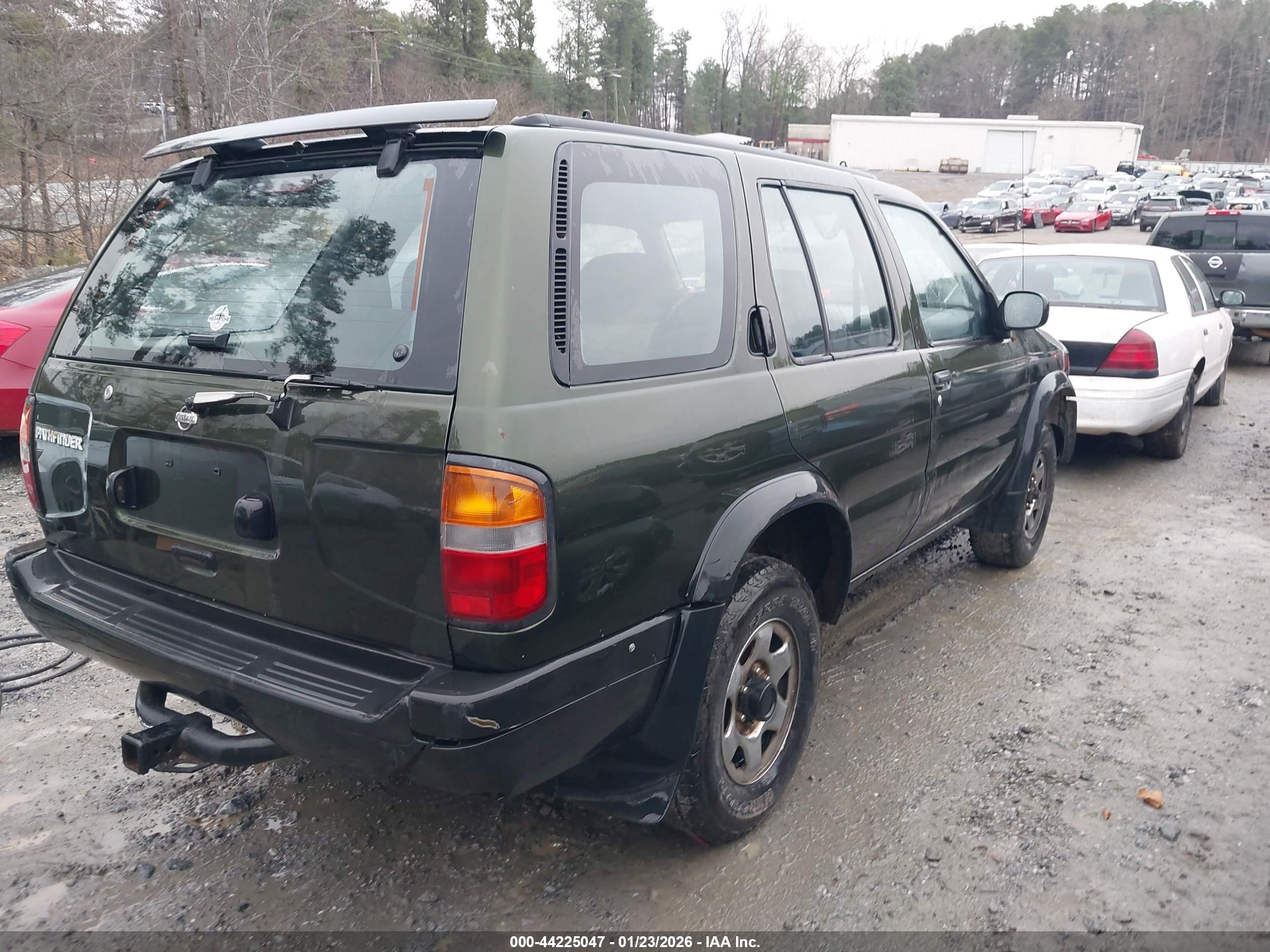 NISSAN PATHFINDER image 4