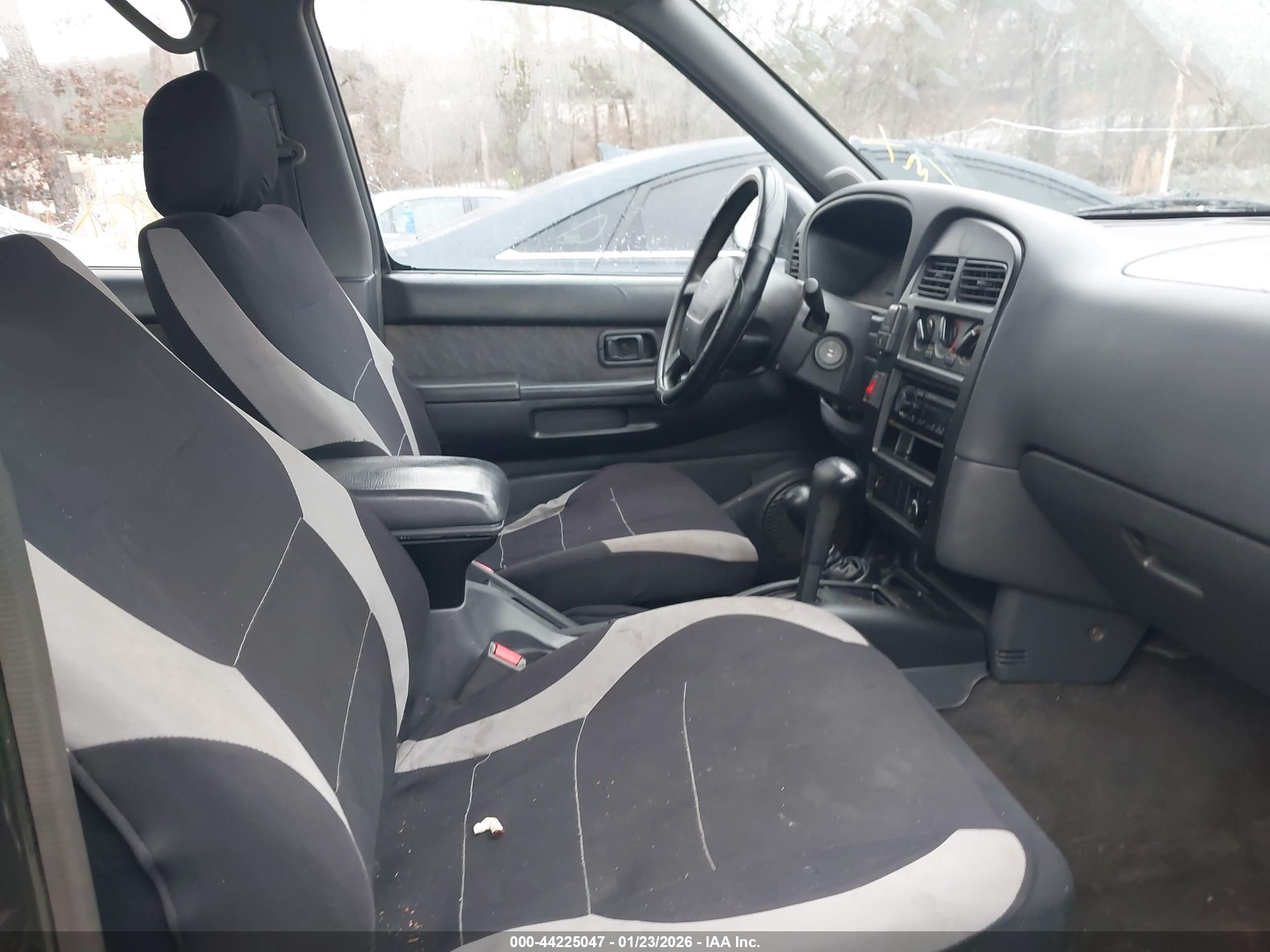 NISSAN PATHFINDER image 5
