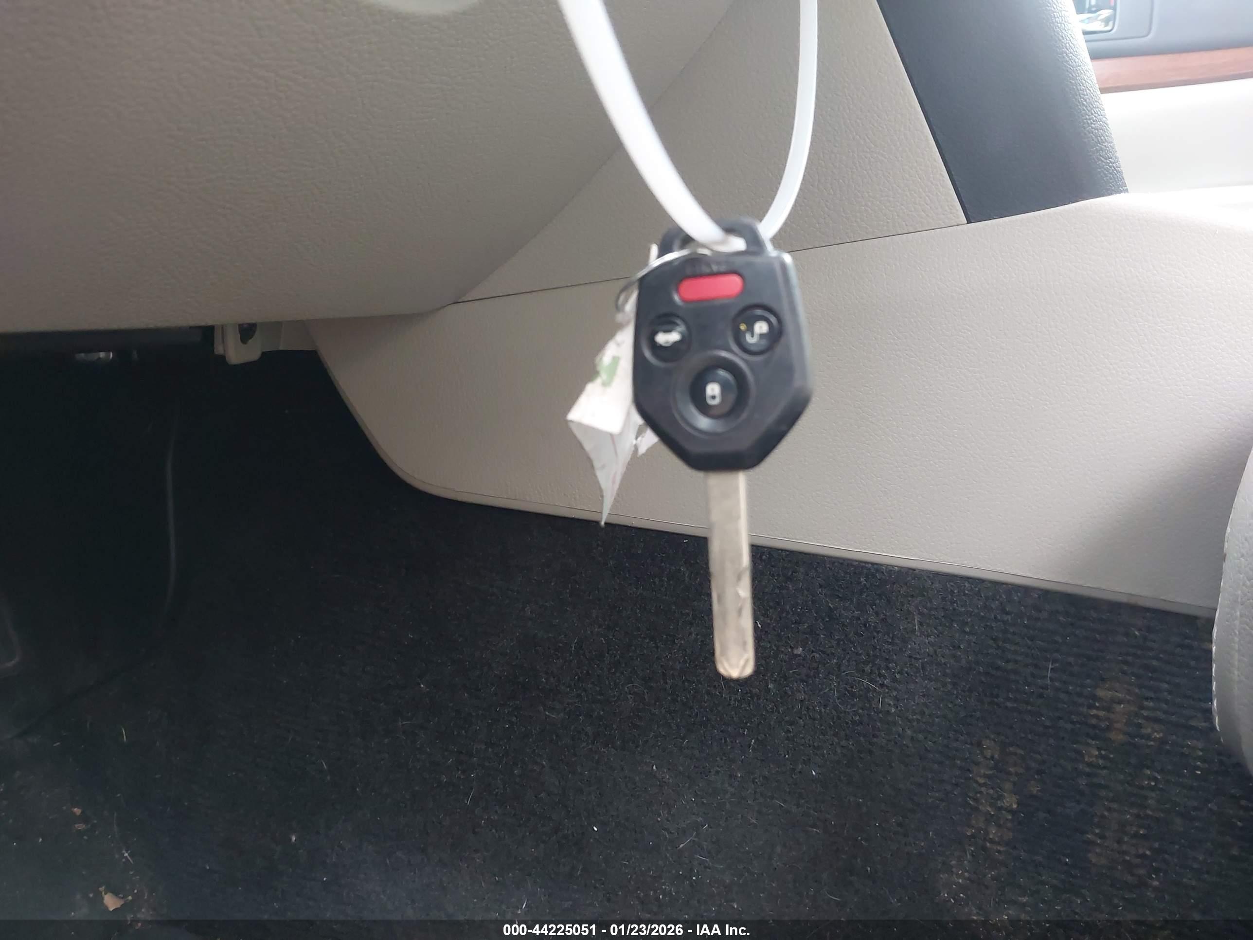 SUBARU OUTBACK image 11