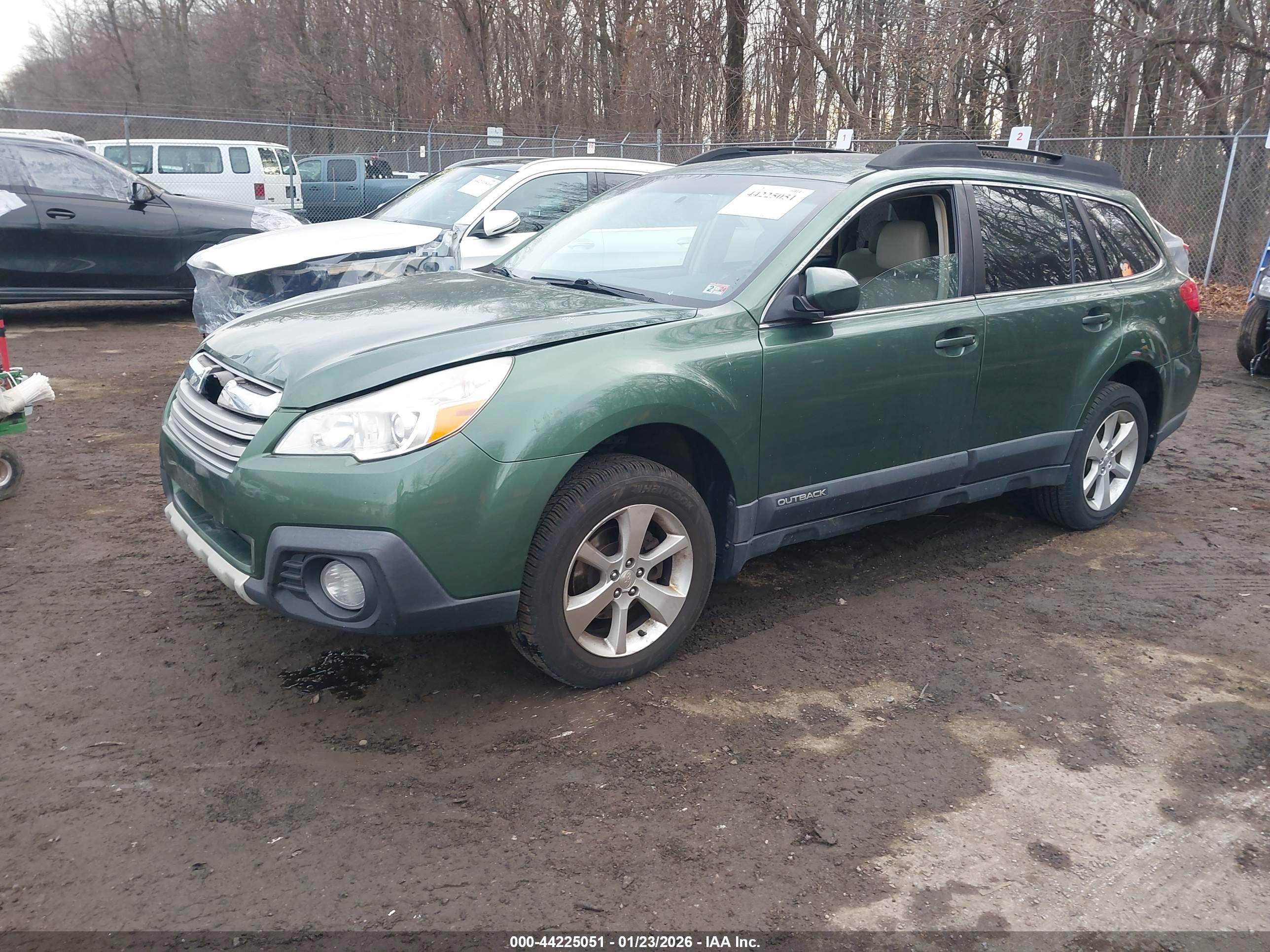SUBARU OUTBACK image 2