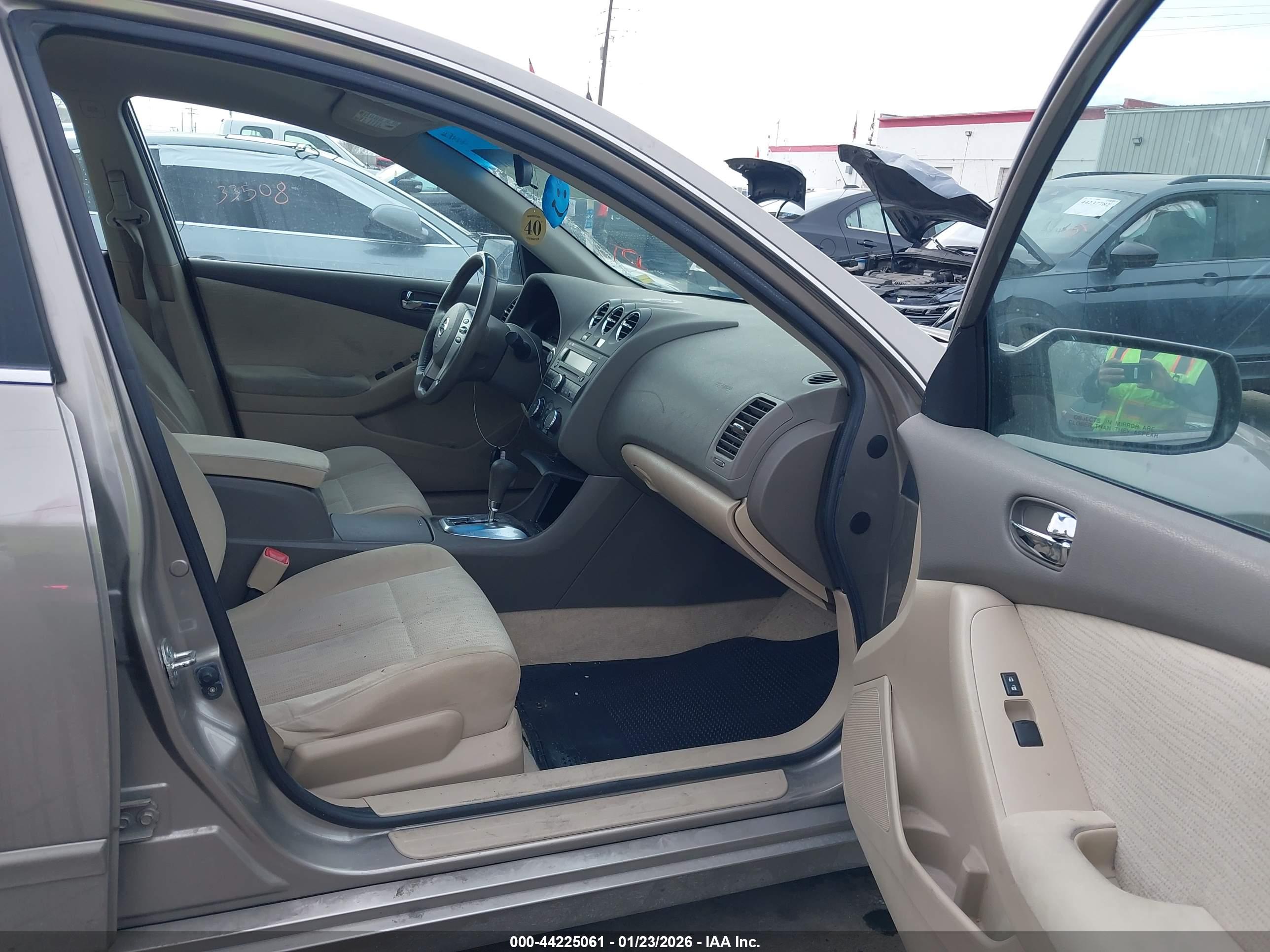 NISSAN ALTIMA image 5