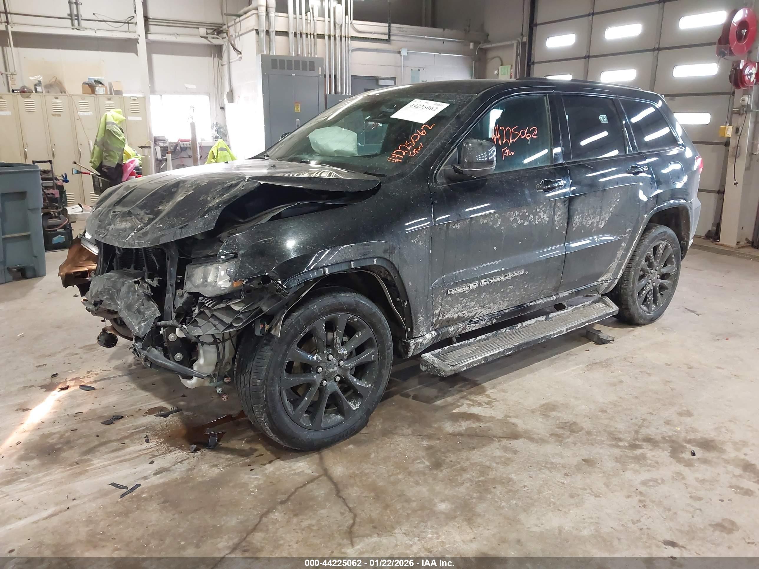 JEEP GRAND image 2