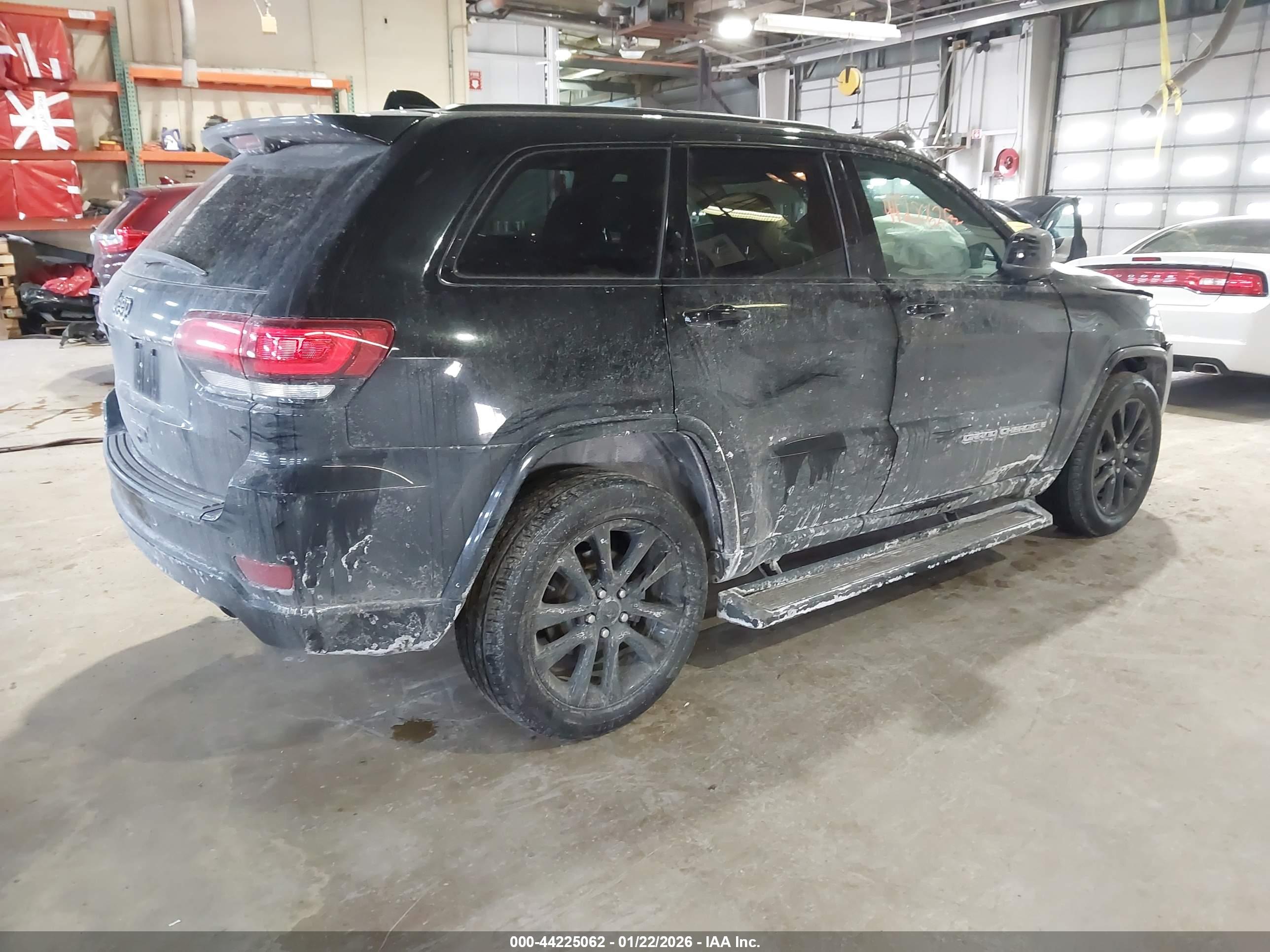 JEEP GRAND image 4