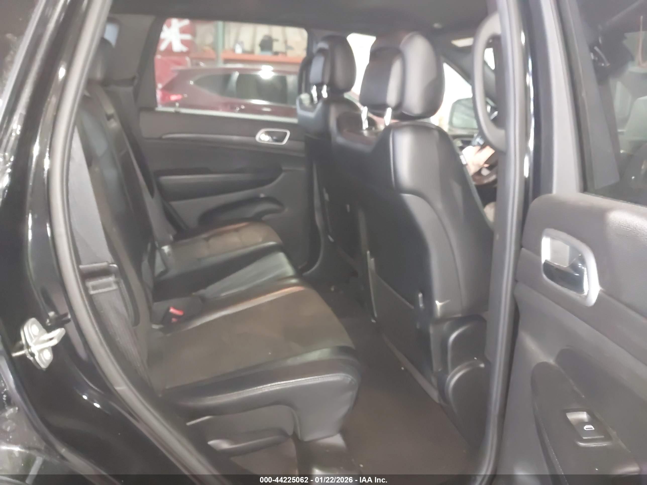 JEEP GRAND image 8