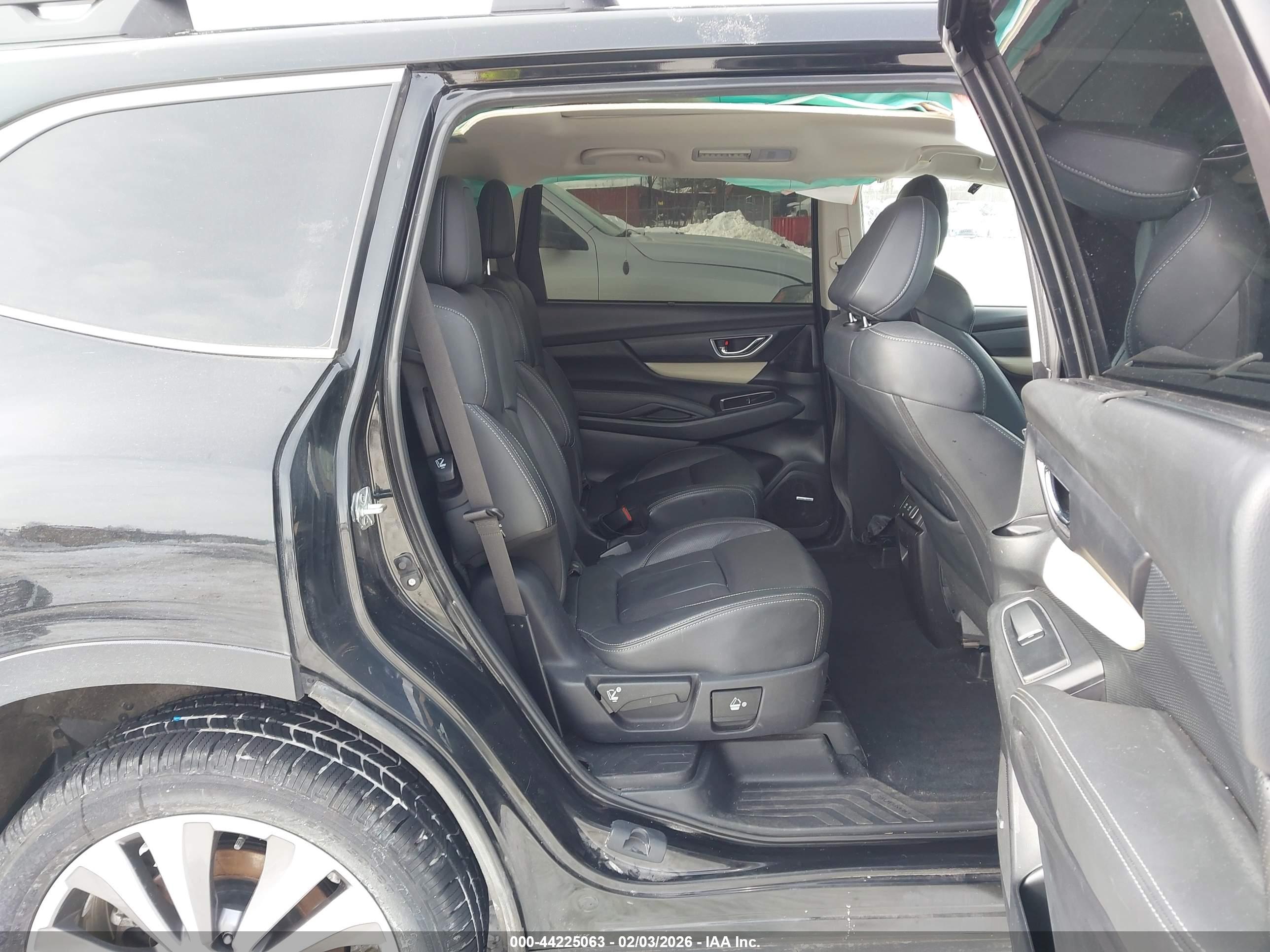 SUBARU ASCENT image 8