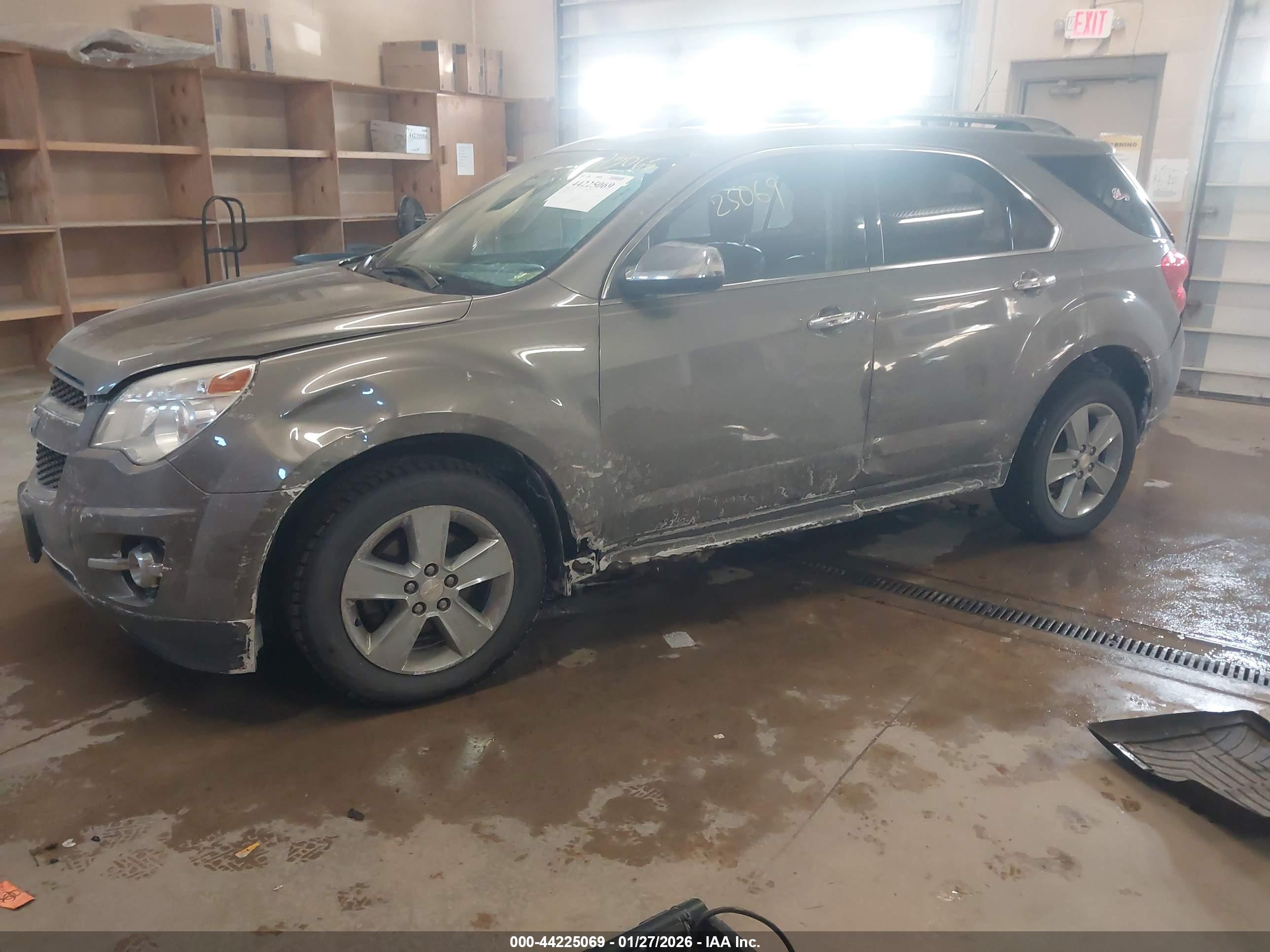 CHEVROLET EQUINOX image 2