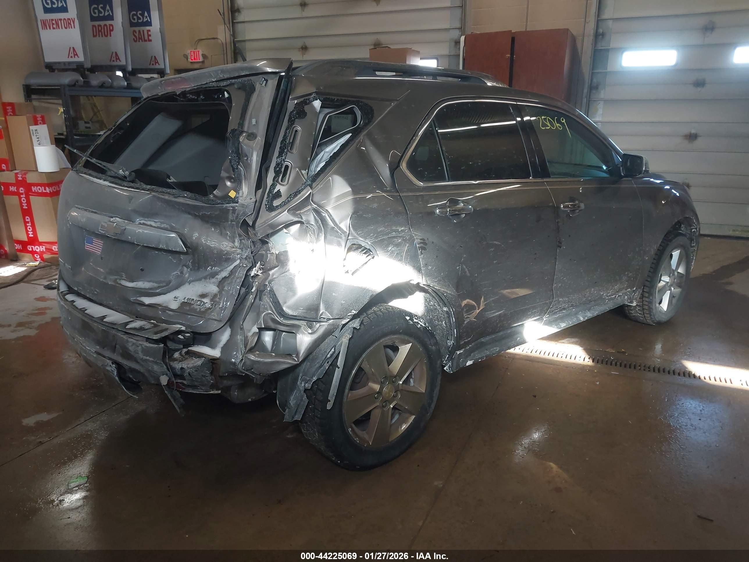 CHEVROLET EQUINOX image 4