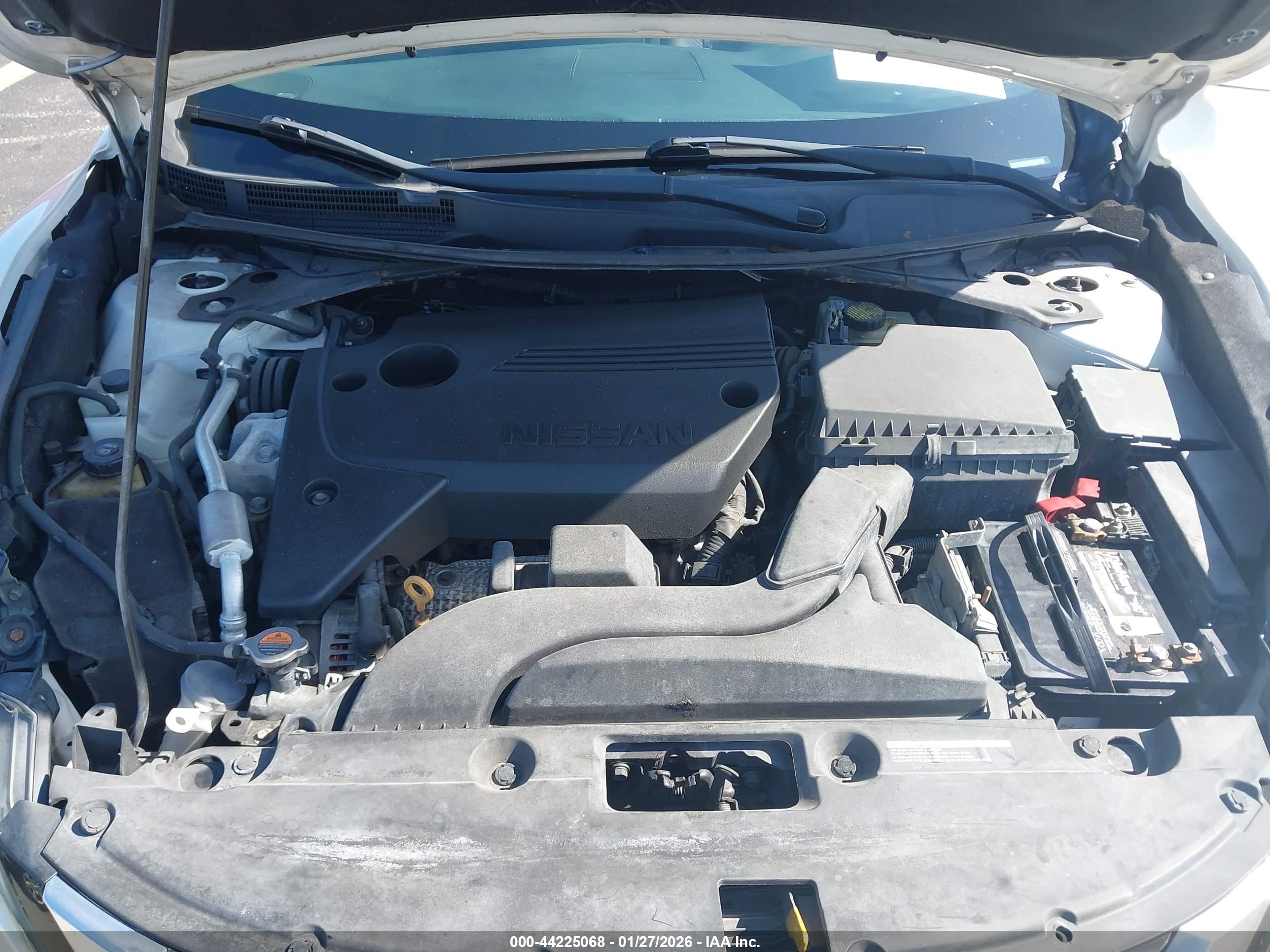 NISSAN ALTIMA image 10