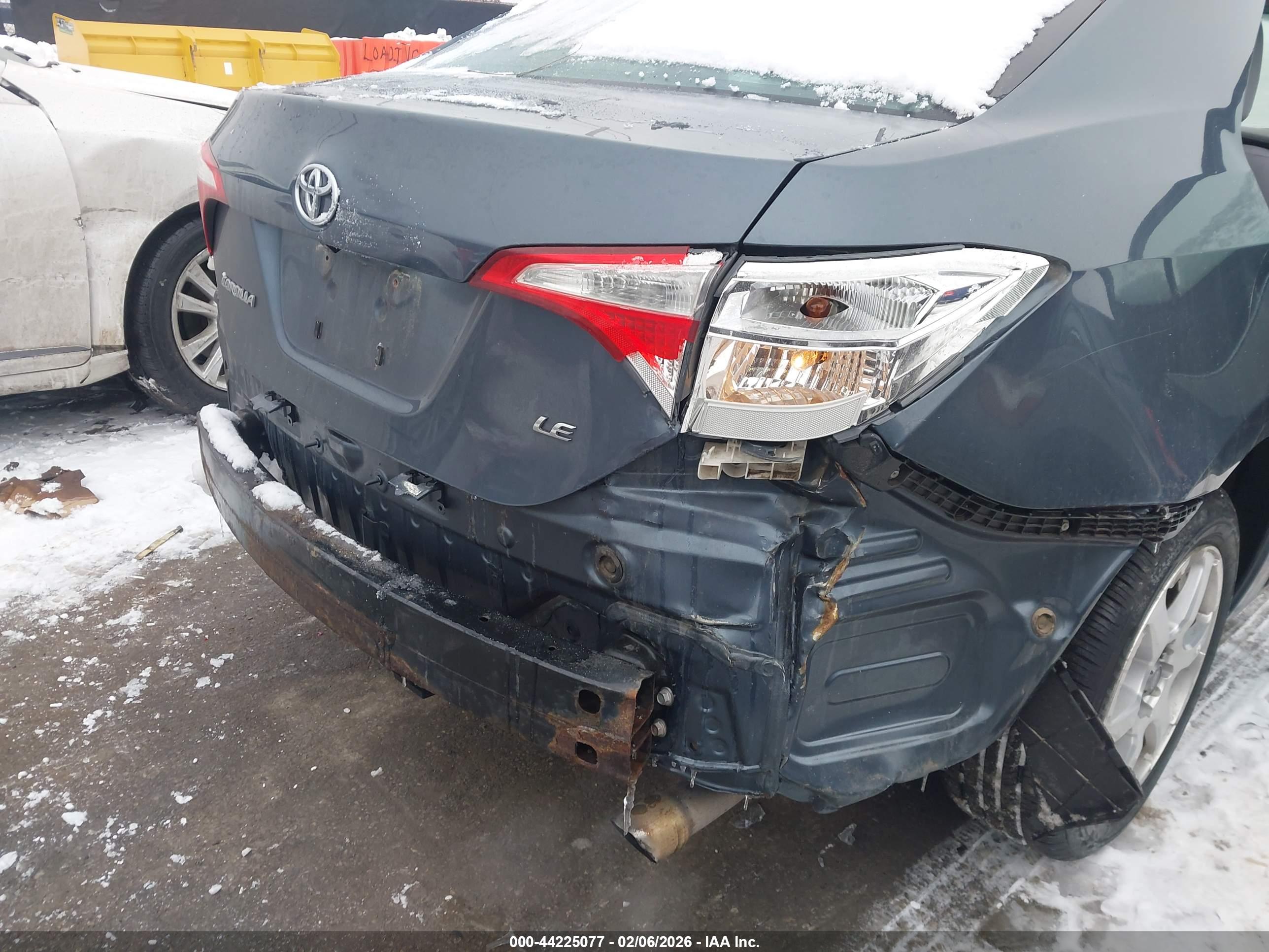 TOYOTA COROLLA image 6