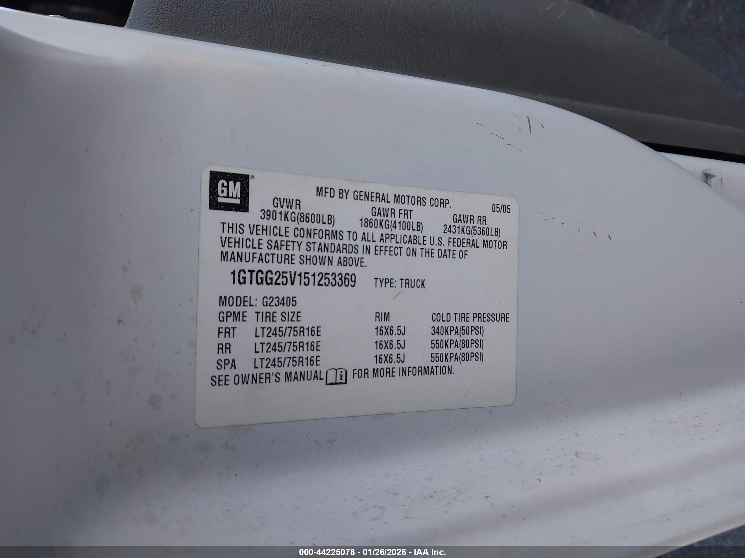 GMC SAVANA image 9