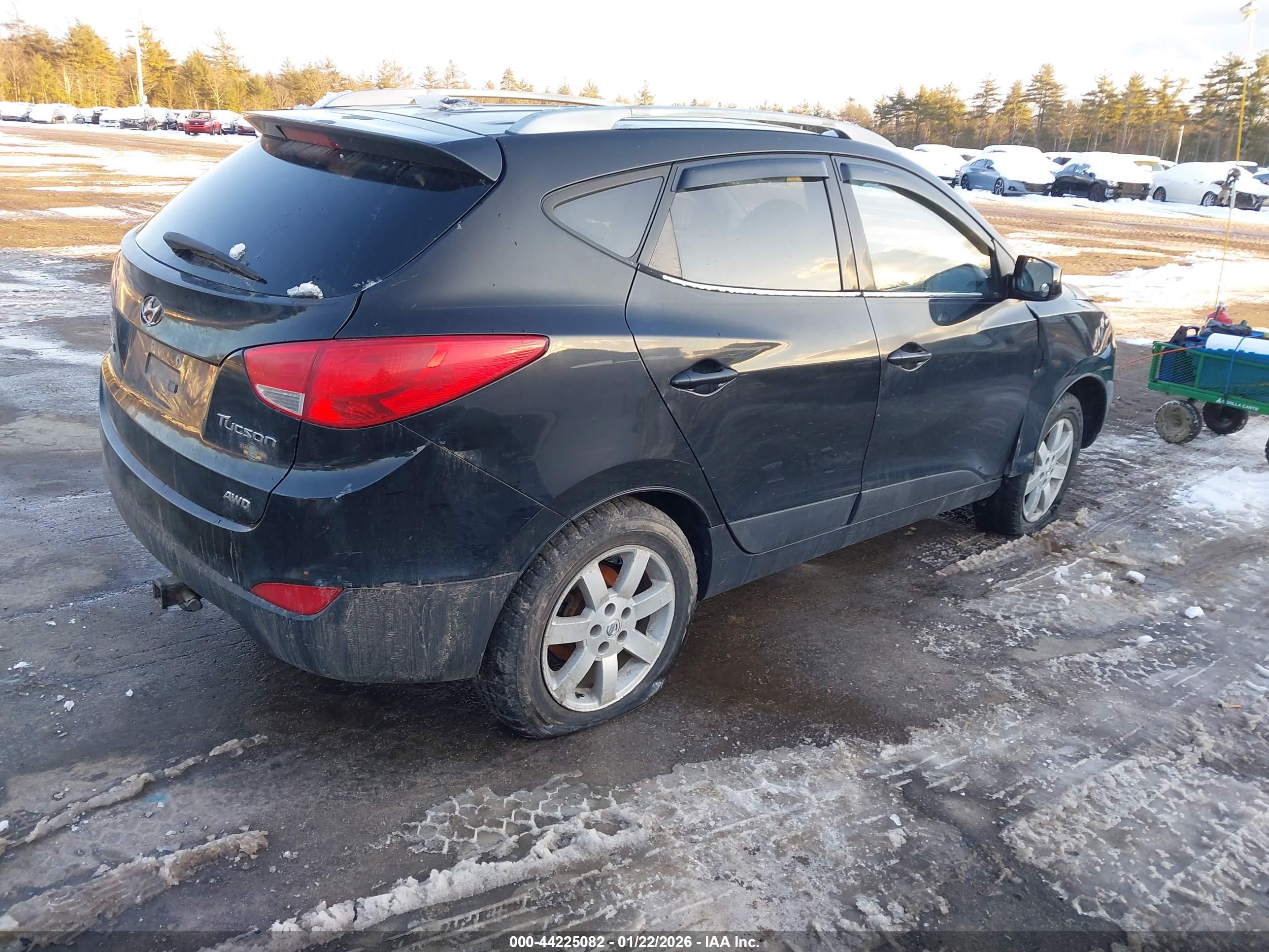 HYUNDAI TUCSON image 4