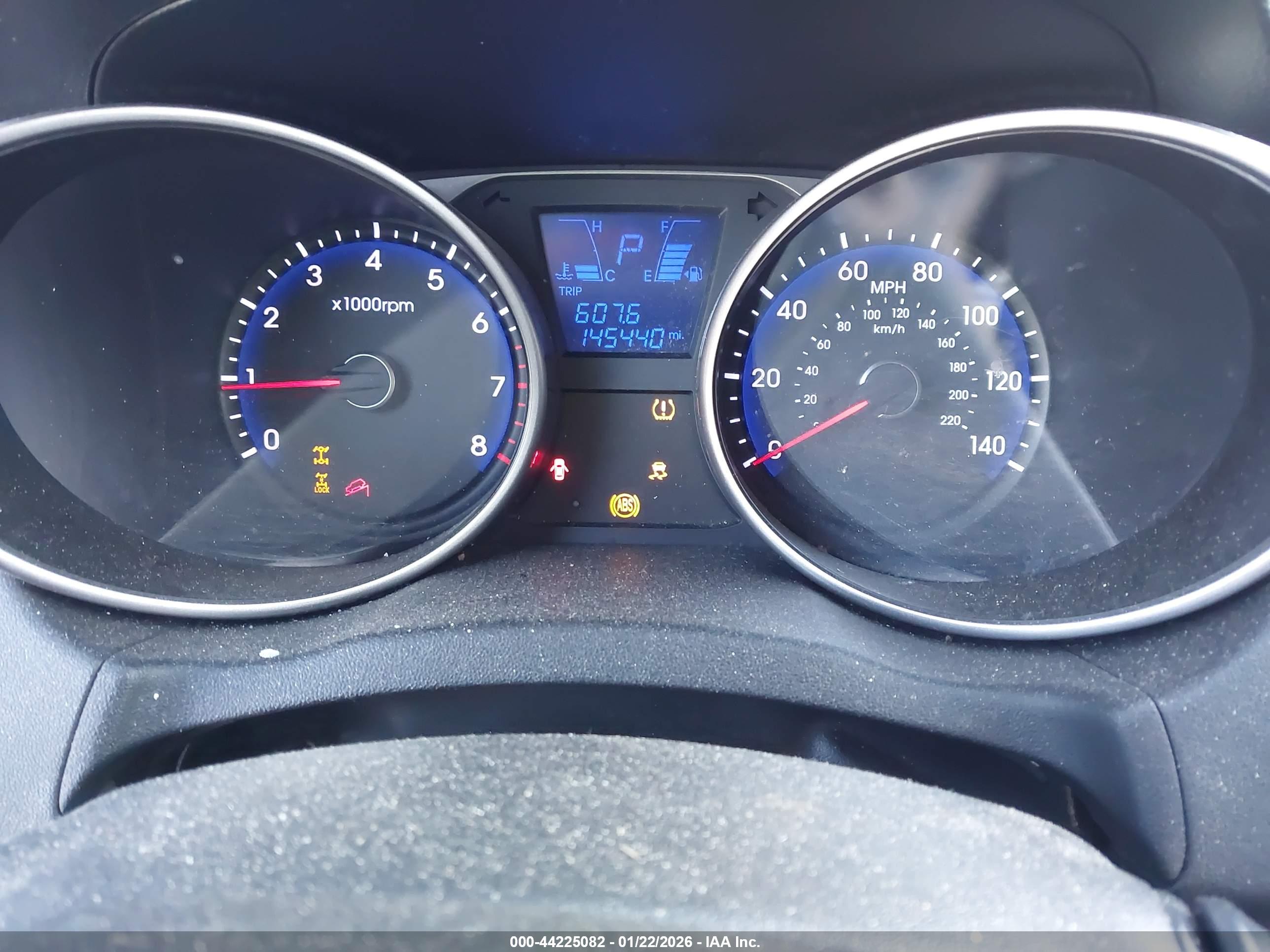 HYUNDAI TUCSON image 7